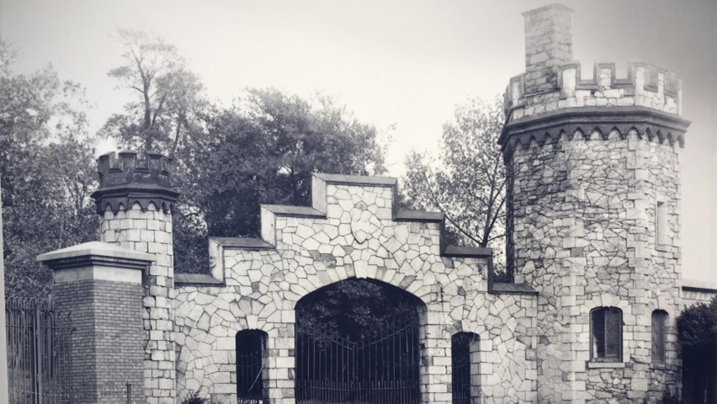 Vintage photo of the Stevens Gatehouse