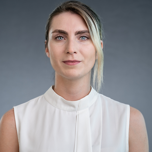 Headshot of Agathe