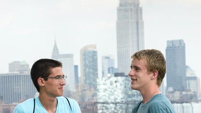 Students standing in front of the Empire State Building