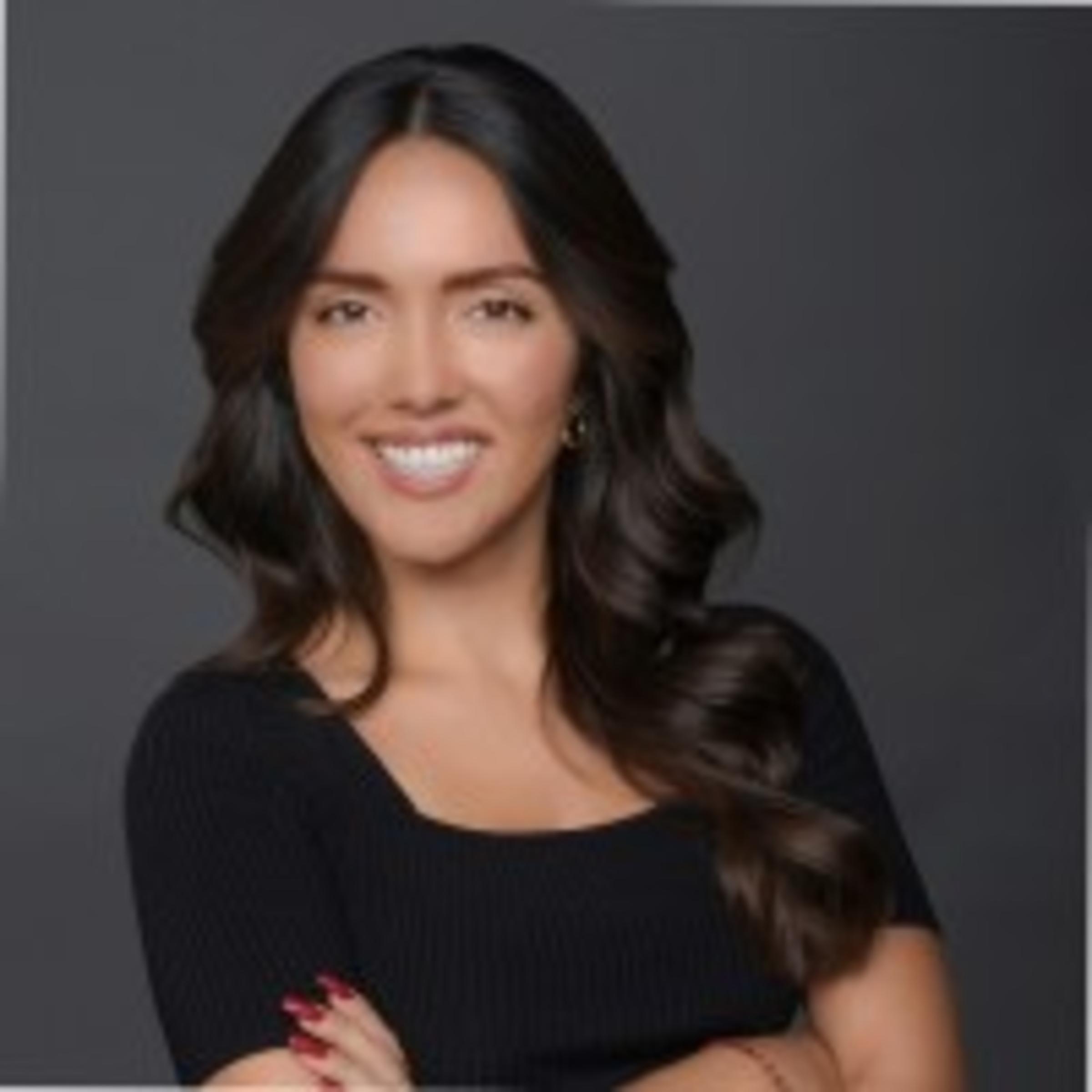 Headshot of Daniela Cardona ’17