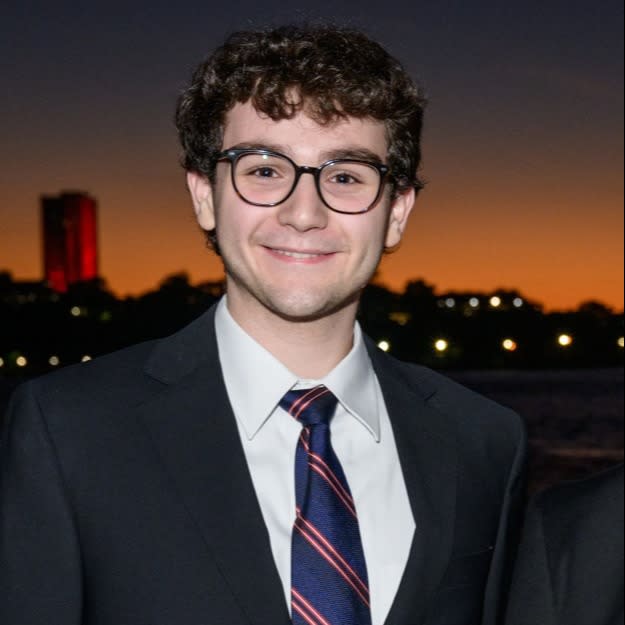 Michael Moschello headshot