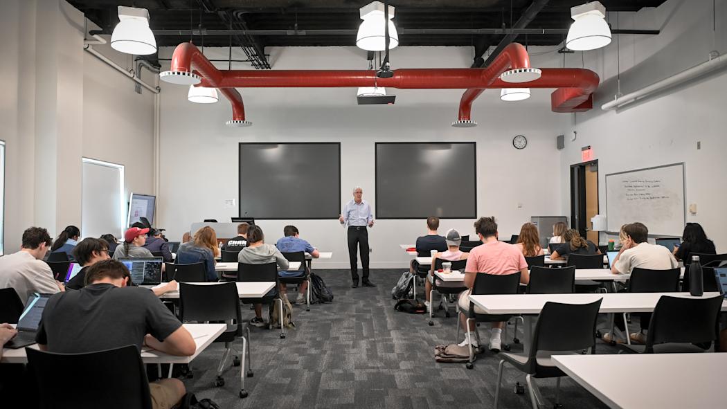 Richard Anderson teaching Macroeconomics