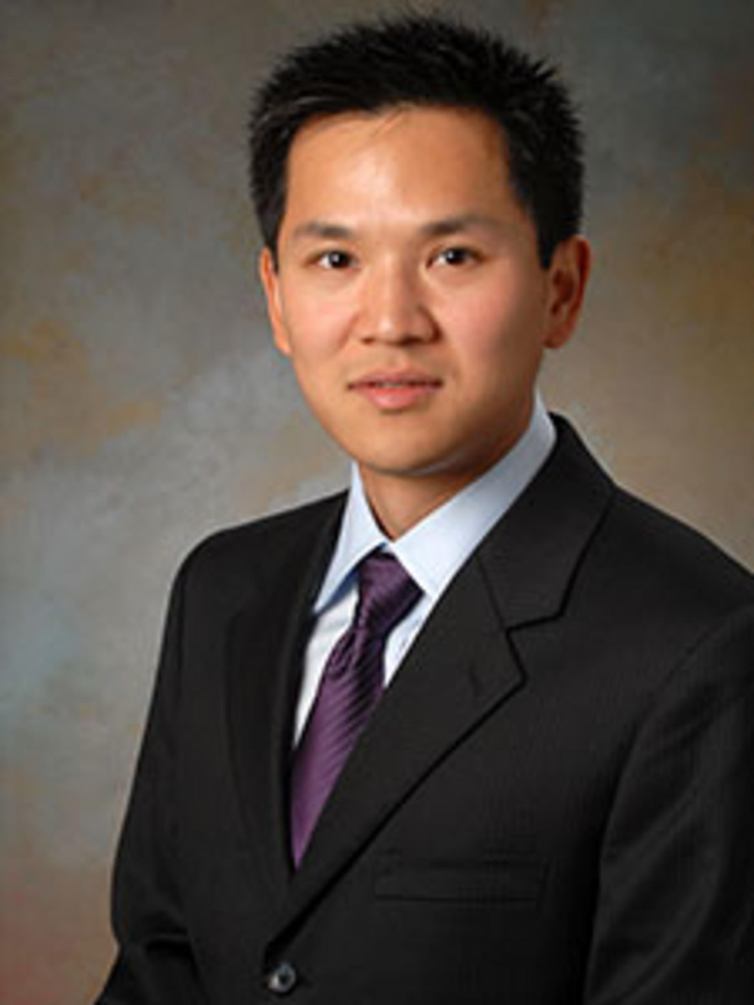 Headshot of Edward X Li