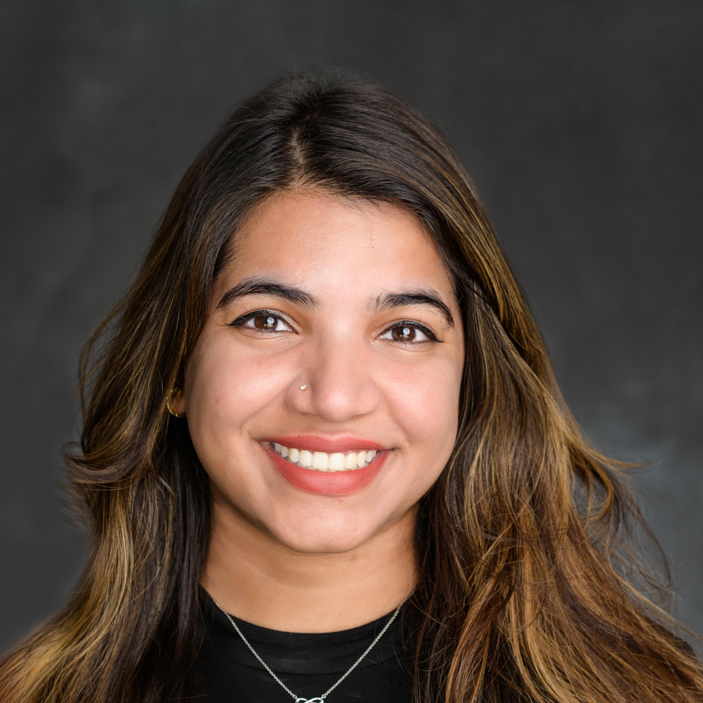 Portrait photo of Iqra Shakoor Usmani