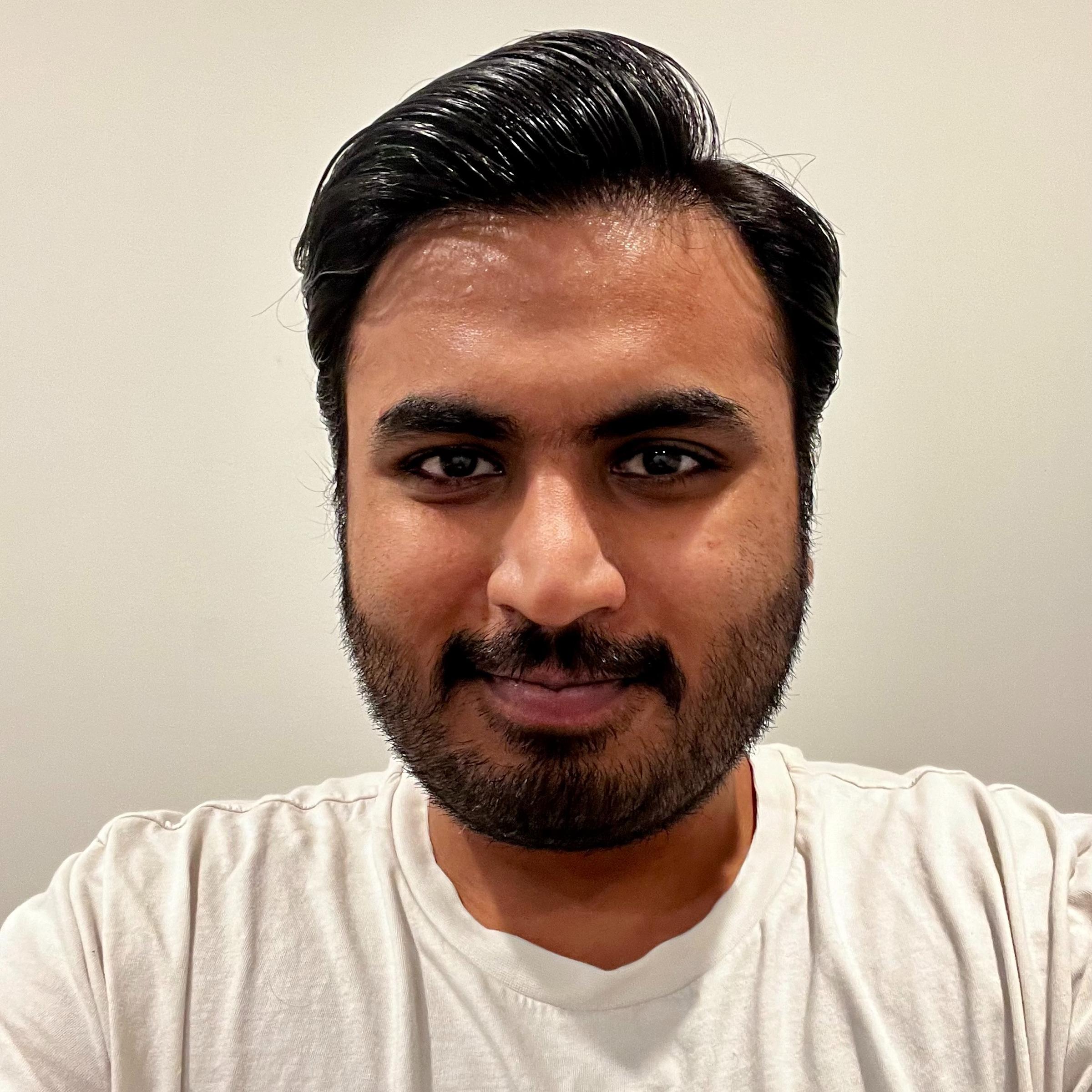 Headshot of Agyey Arya