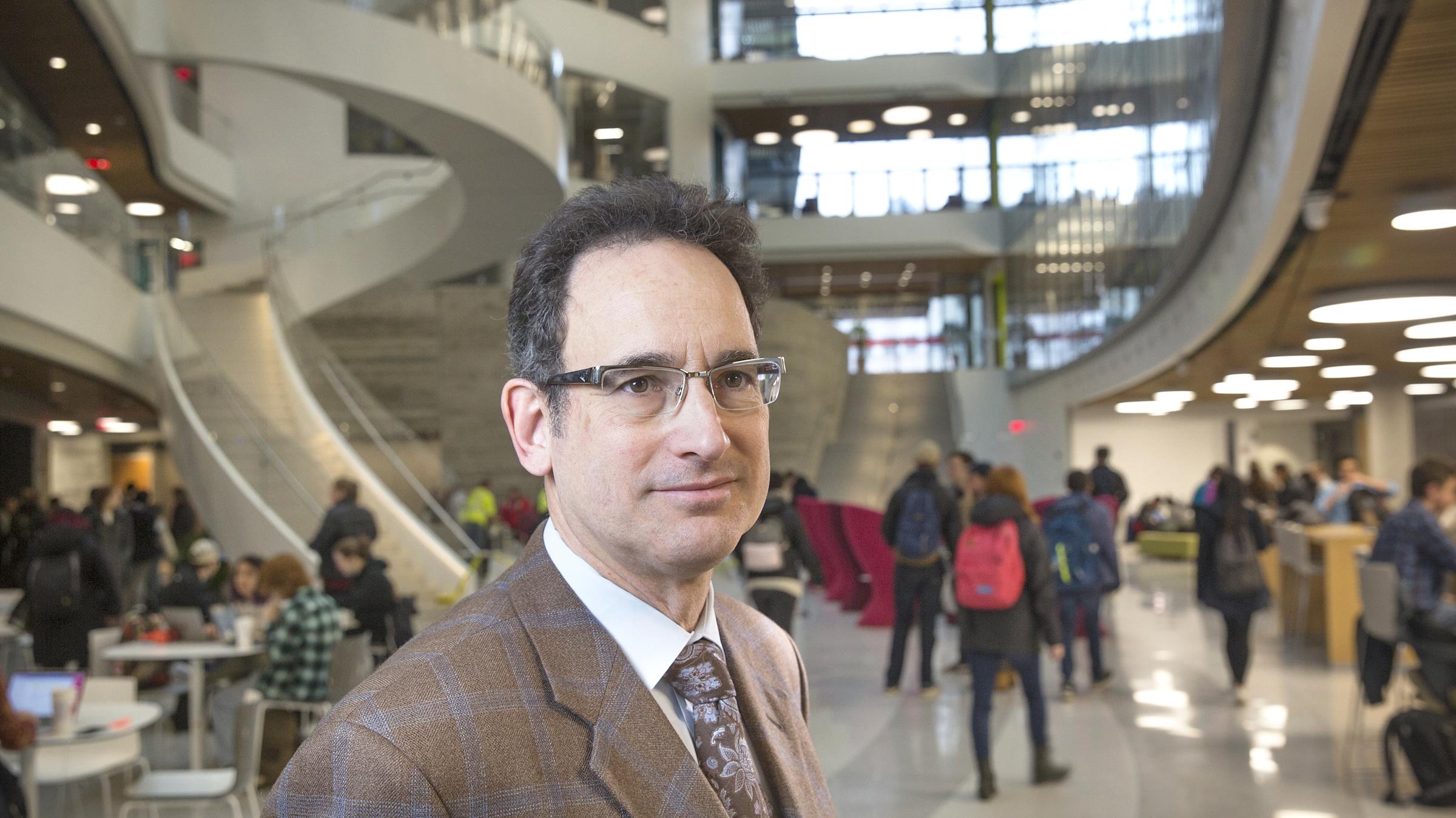 Photo of David Luzzi