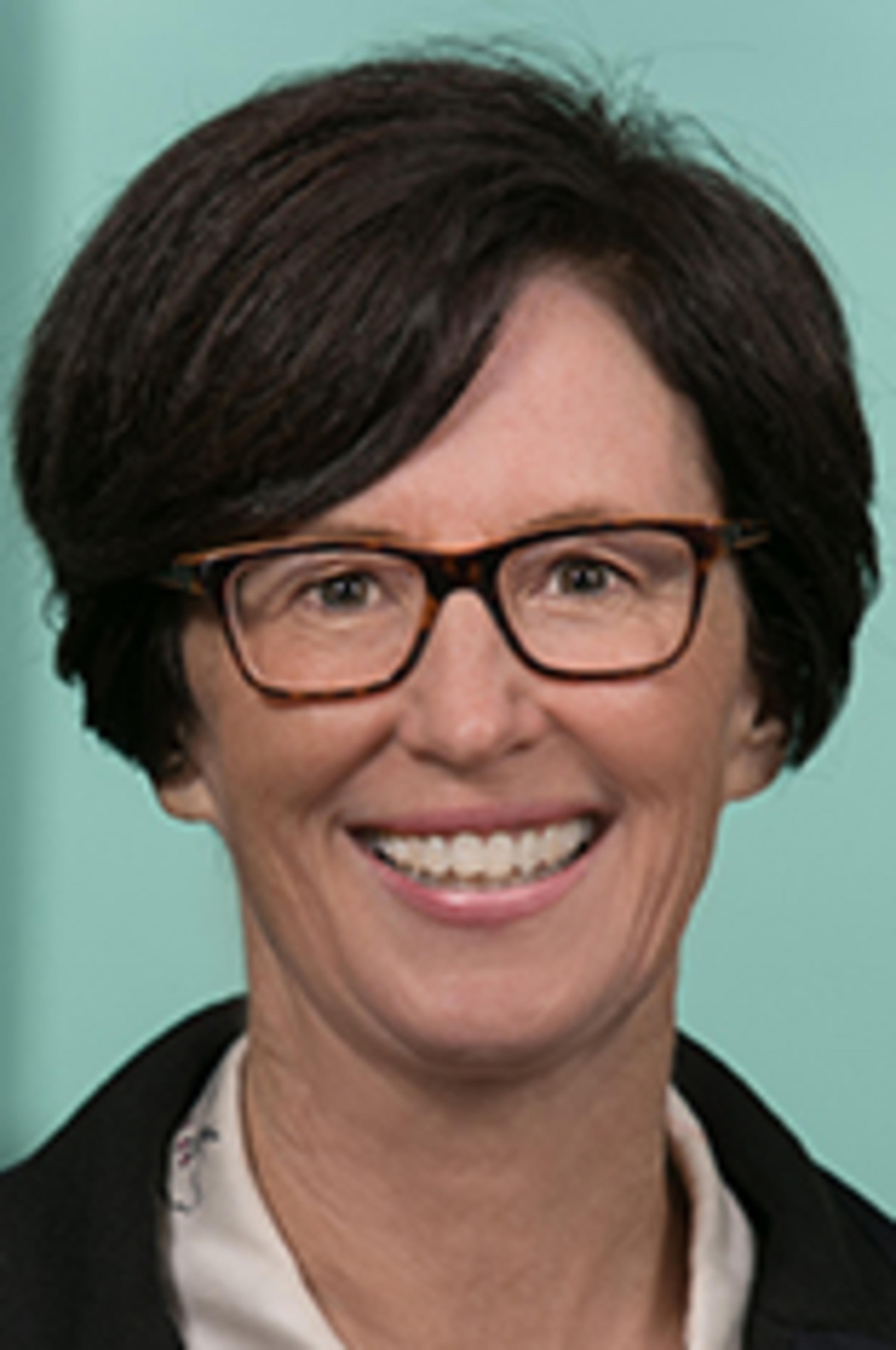 Headshot of Lisa Cavanaugh