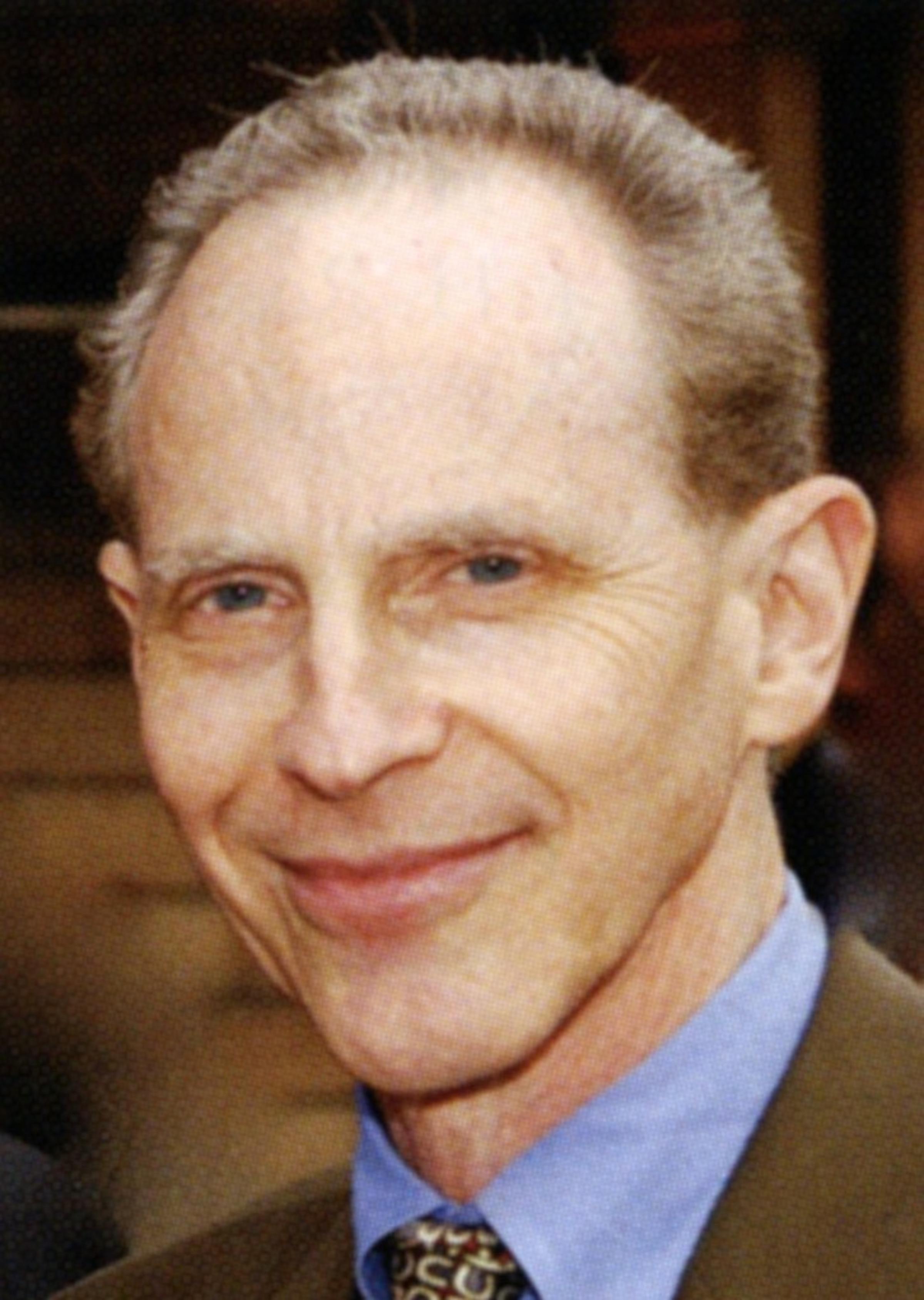 Stephen Bloom headshot from 2011