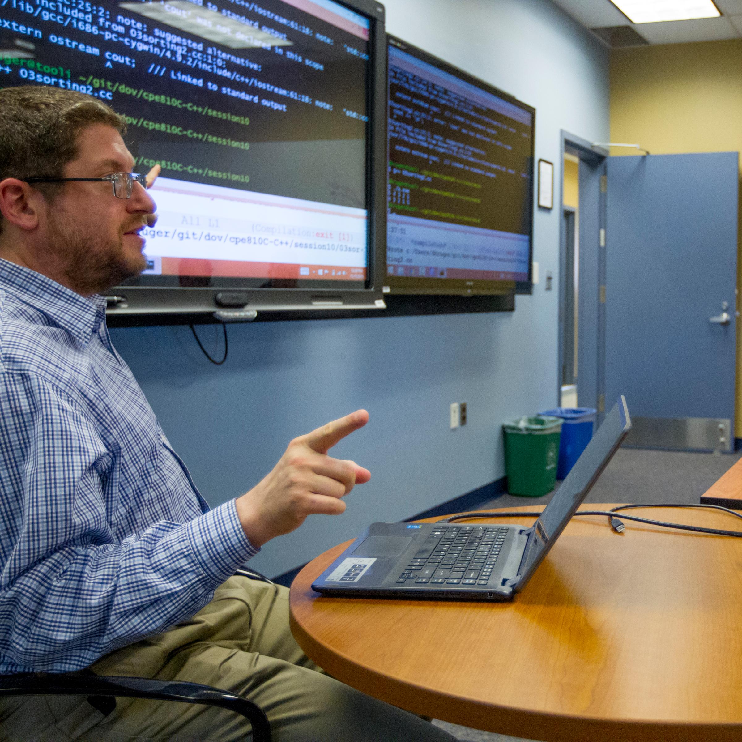 Dov Kruger teaching class