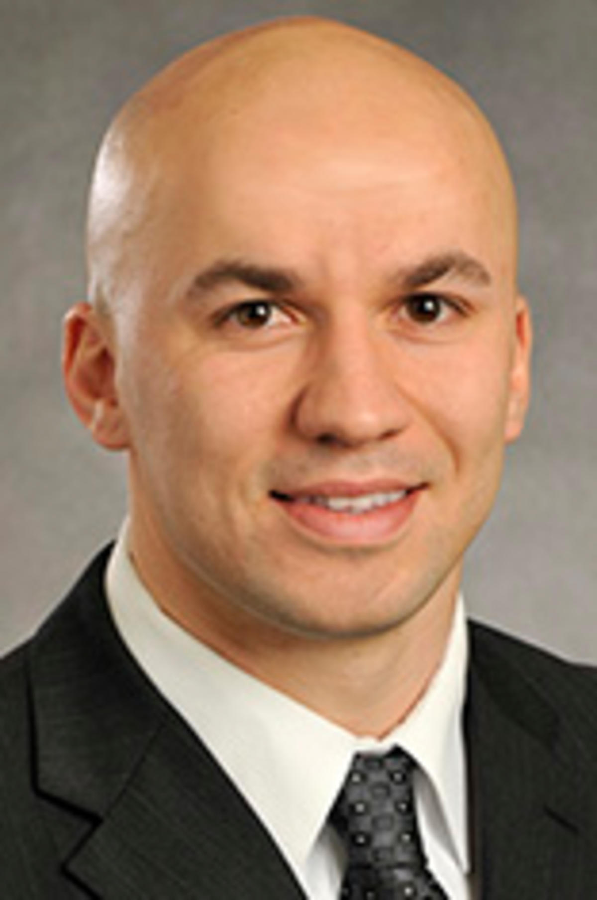 Headshot of Damir Alic