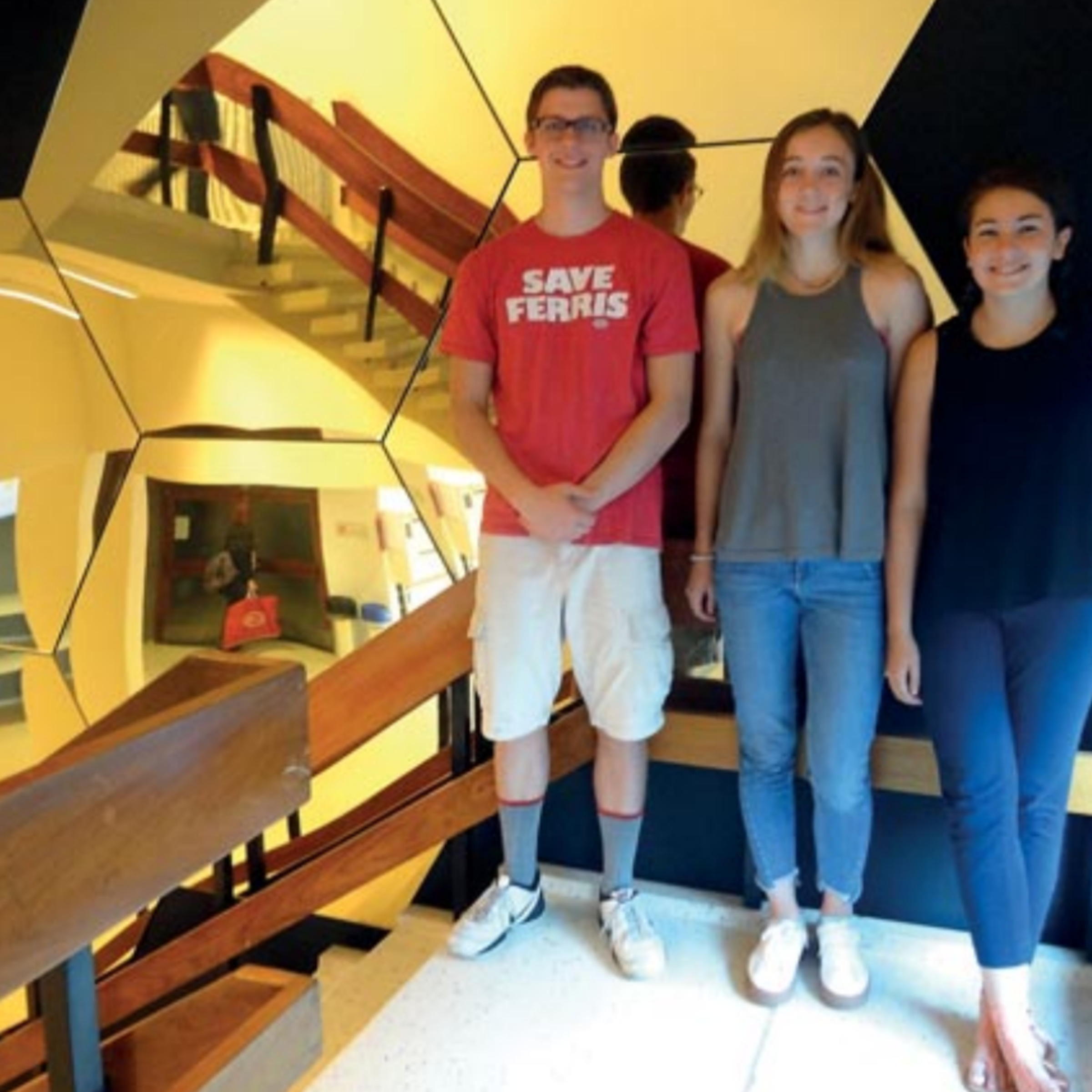 Students posing at KU Leuven during their internship abroad in Belgium