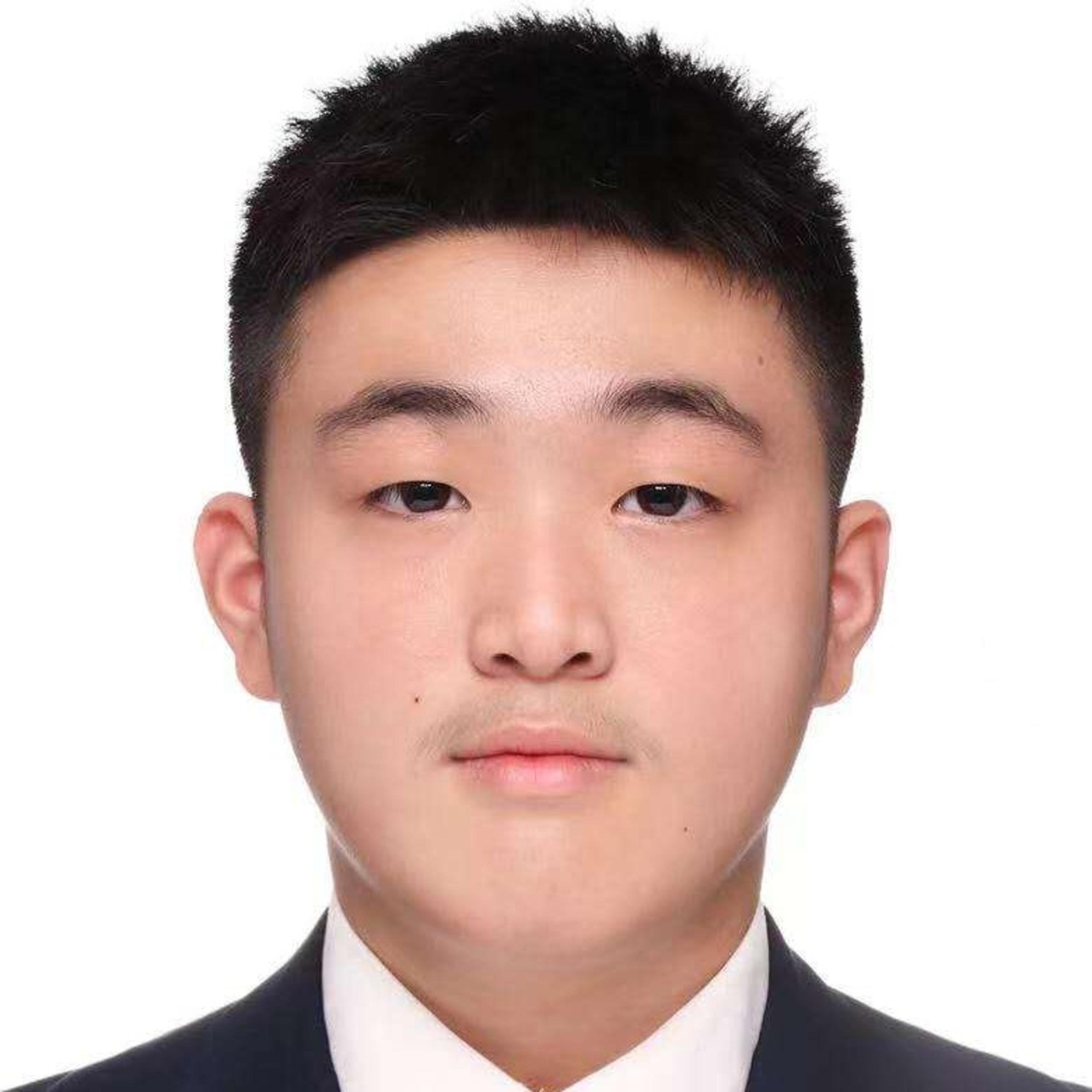 Hanyue Shen.