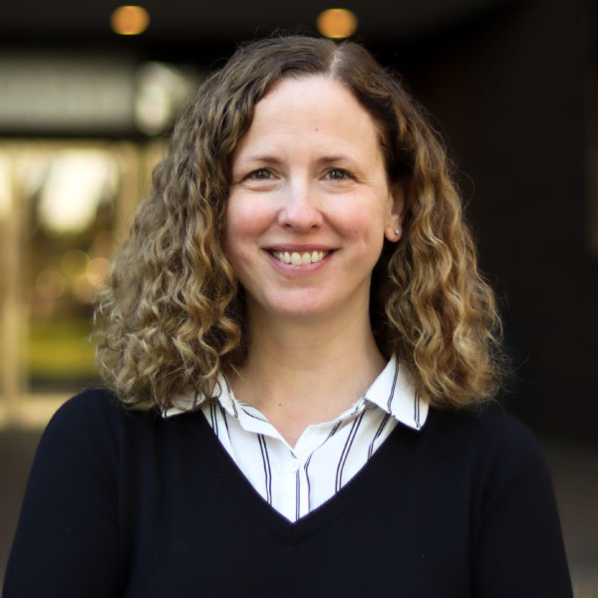 Headshot photo of the Director of the Williams Library, Dr. Linda S. Beninghove