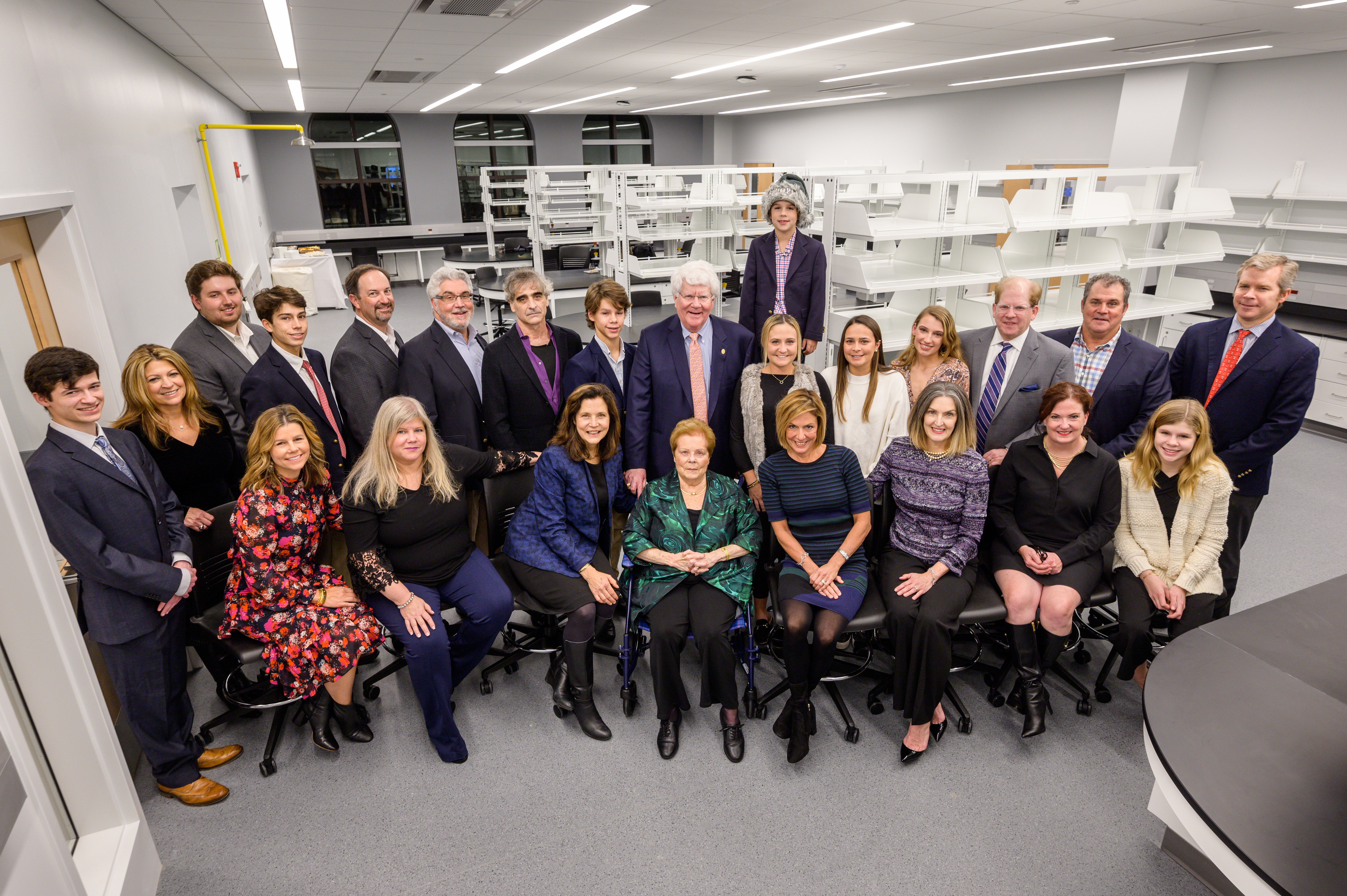 Over 20 members of the Semcer family gather for a photo 