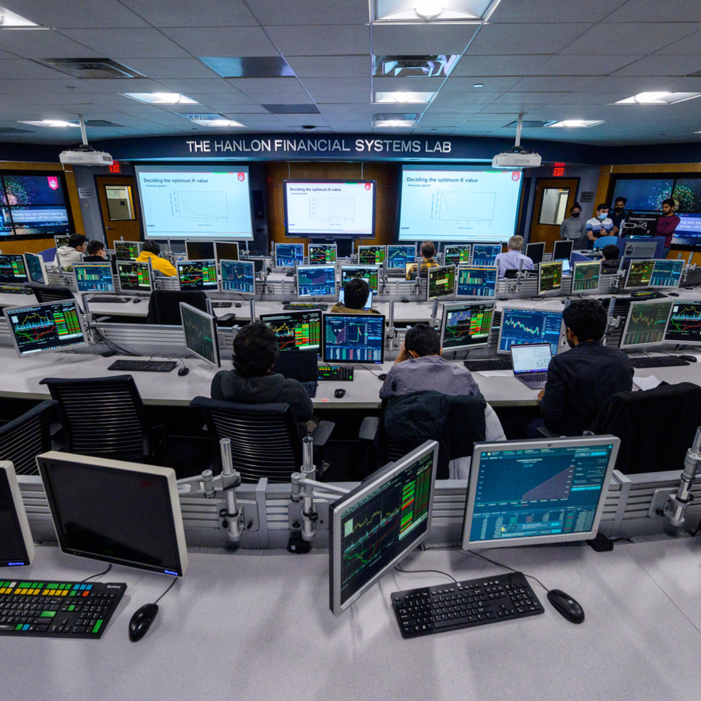 Students using computers in Hanlon Lab