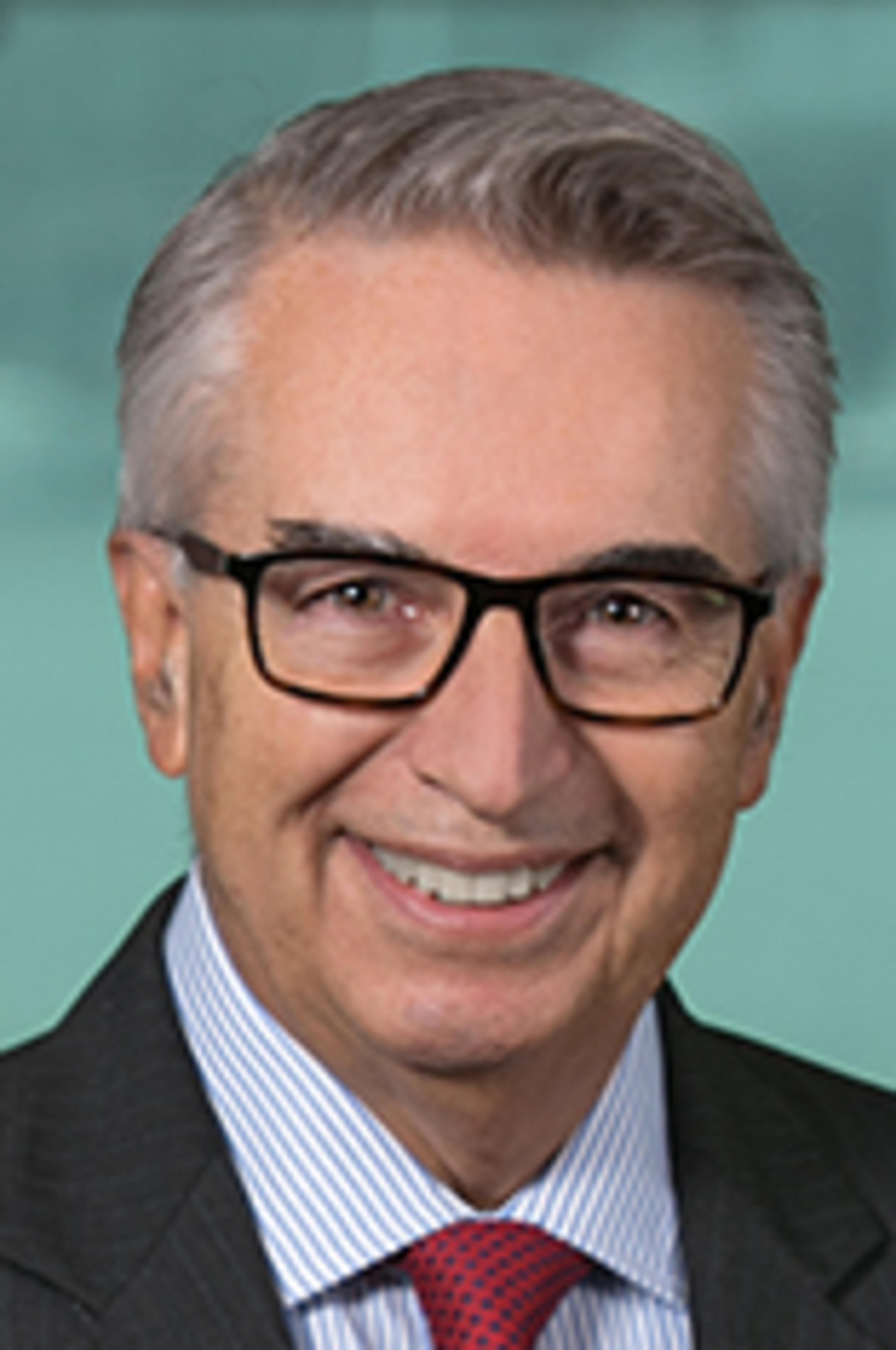 Headshot of the dean.