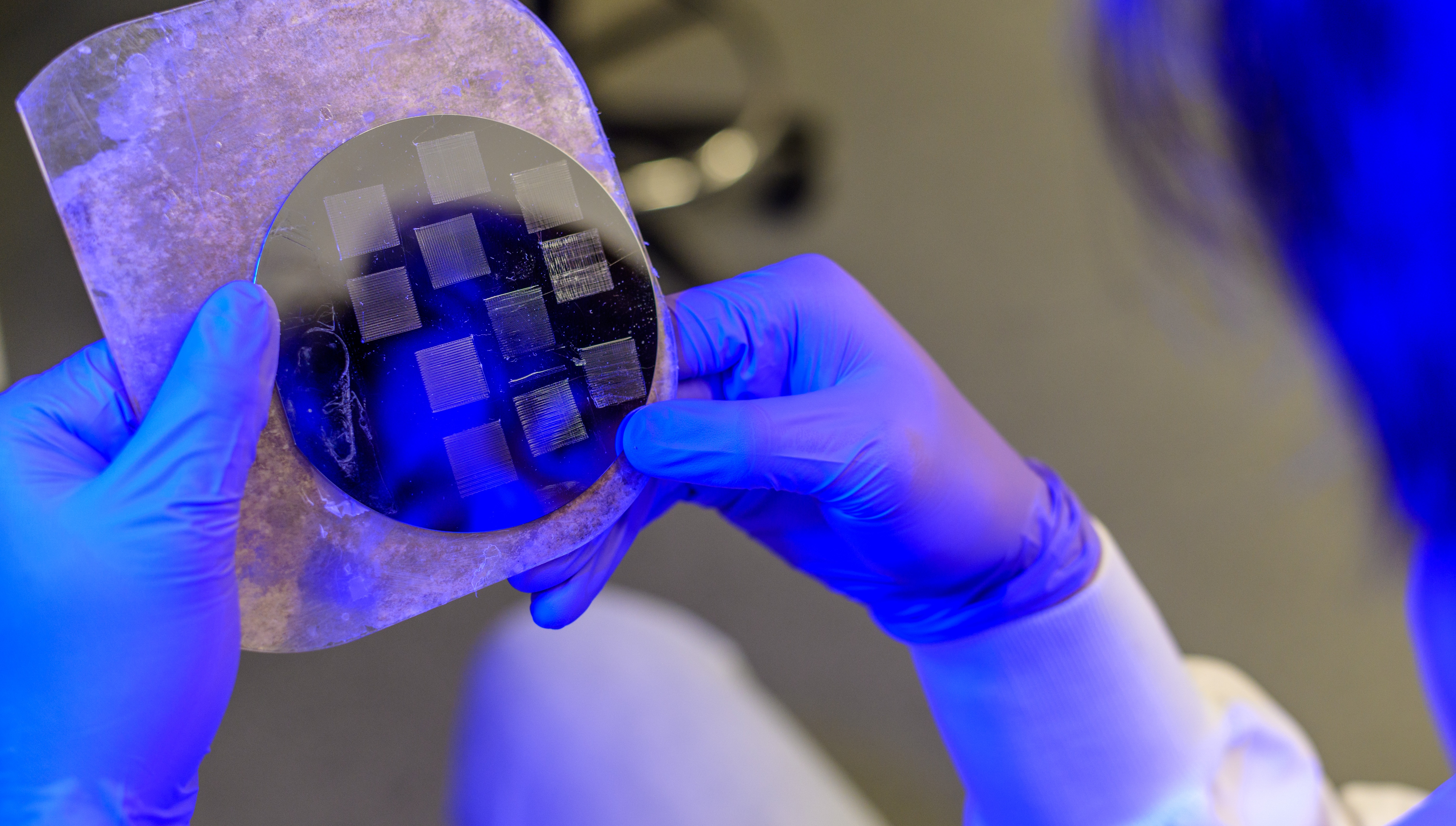 Student using the equipment at Semcer Lab to study tissue reconstruction.