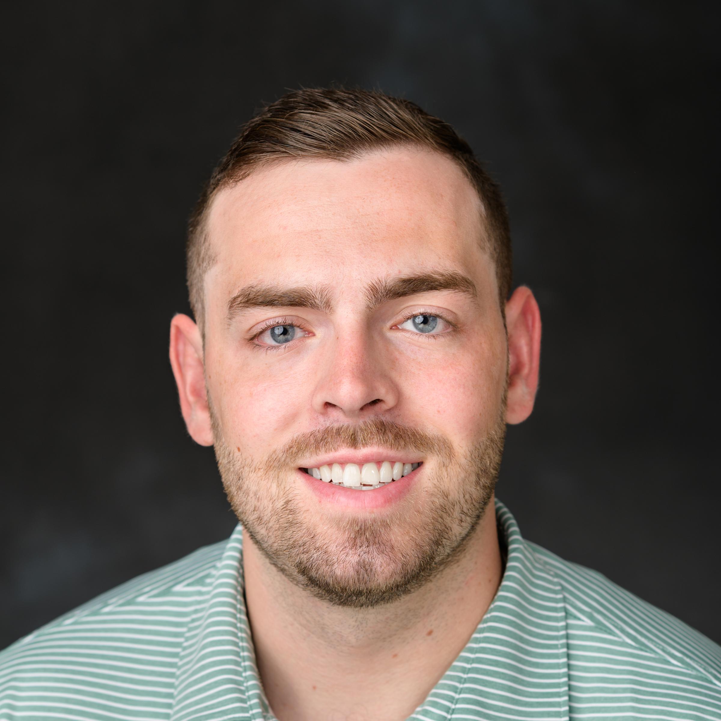 Portrait photo of Ryan Degnan