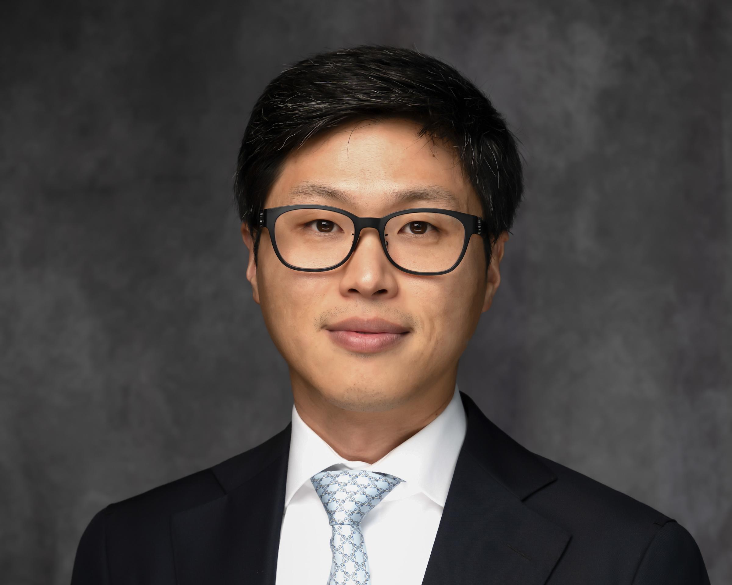 Professional headshot of Kwahun Lee