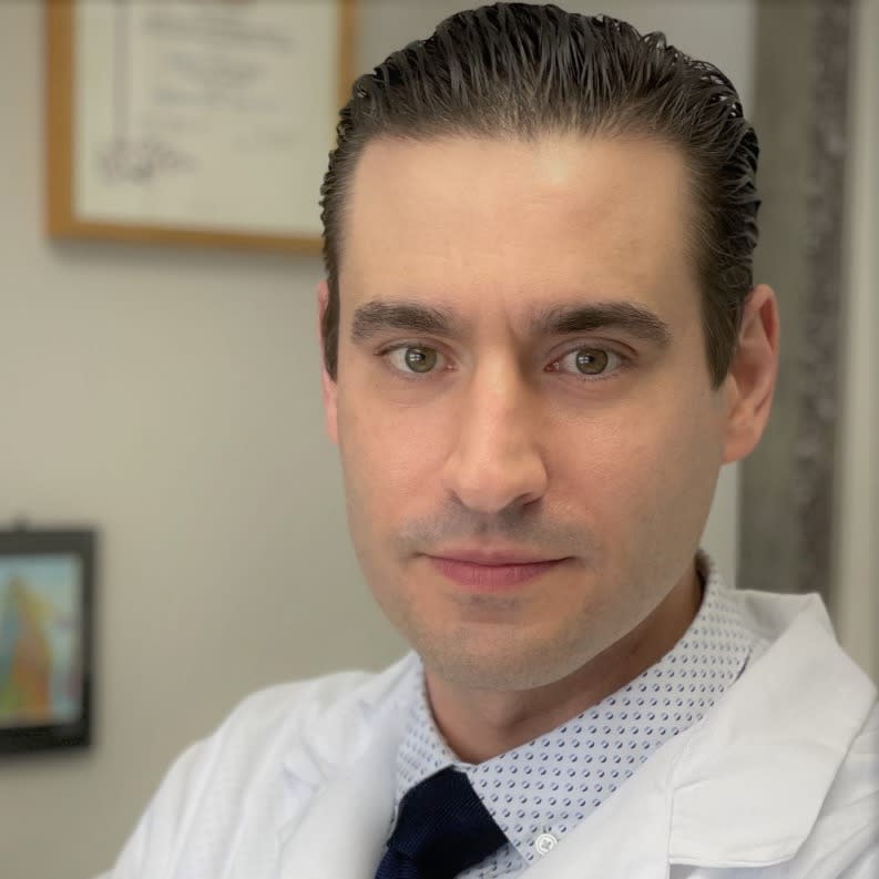 Dr. Steven Toth ’04, DMD