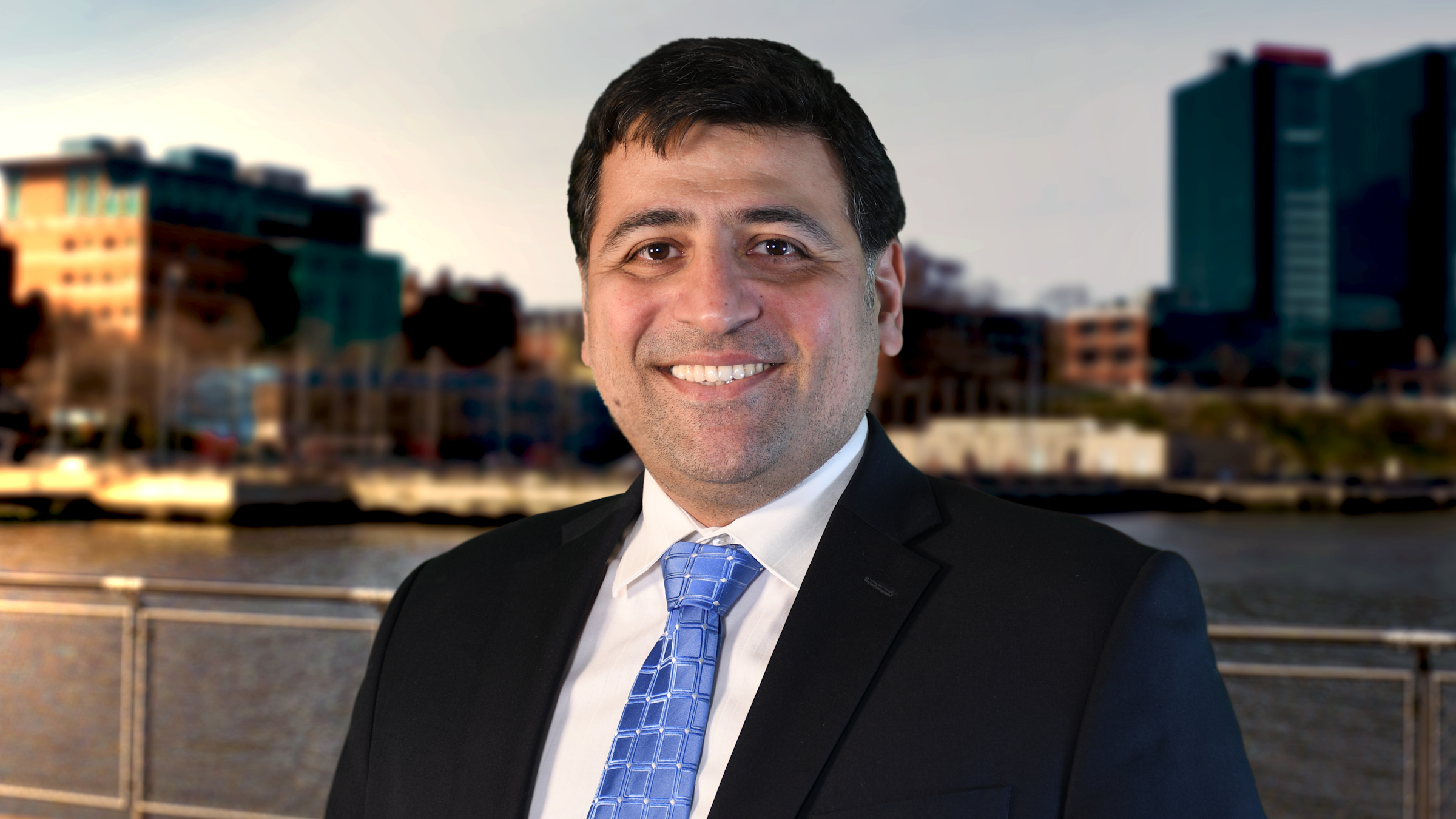 Professor Mo Mansouri