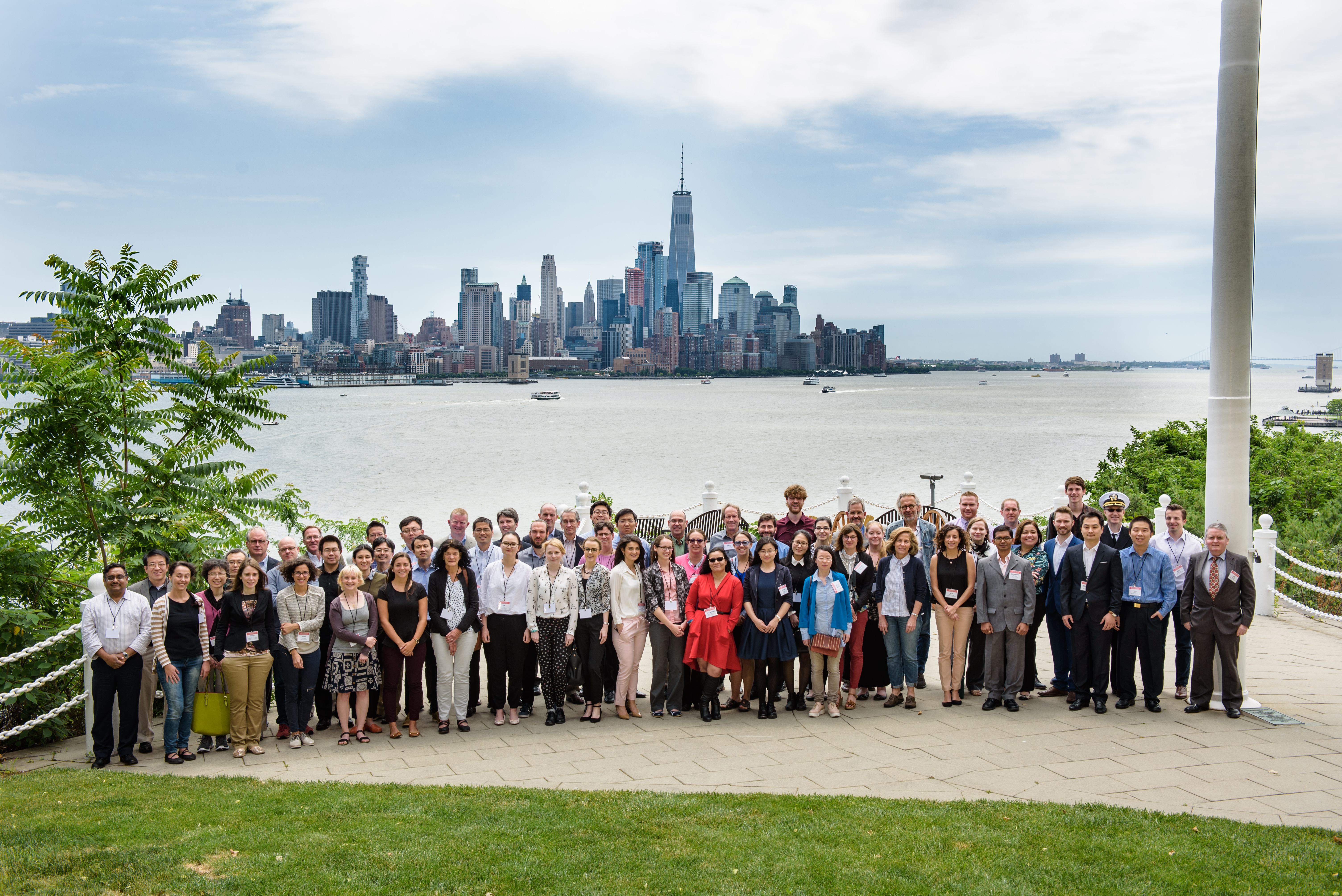 2017 Bacteria-Material Interactions Conference participants standing in front of the NYC skyline