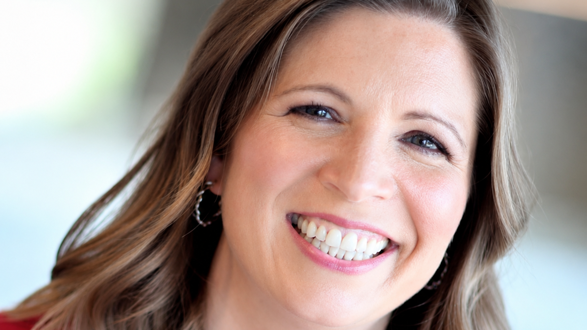 Marybeth Lynch ’00 headshot, enhanced by AI