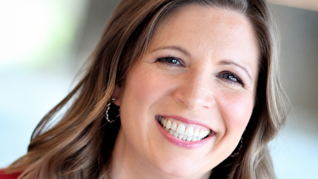 Marybeth Lynch ’00 headshot, enhanced by AI
