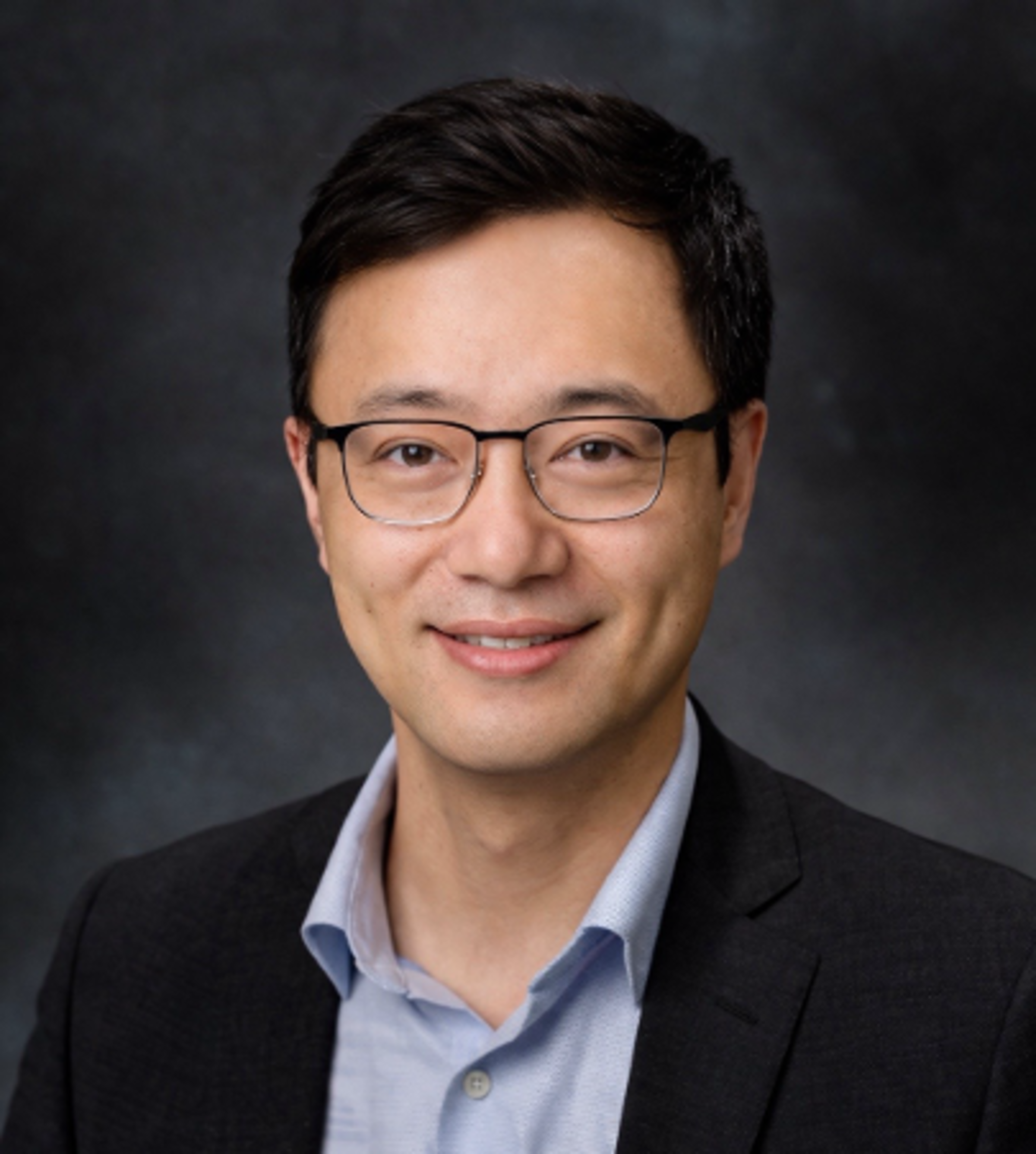 A photo of Kaijian Liu.