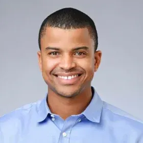 Headshot of Alexander McGee