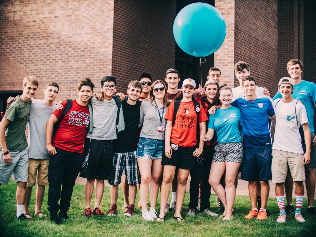 Large group of students outside at Orientation