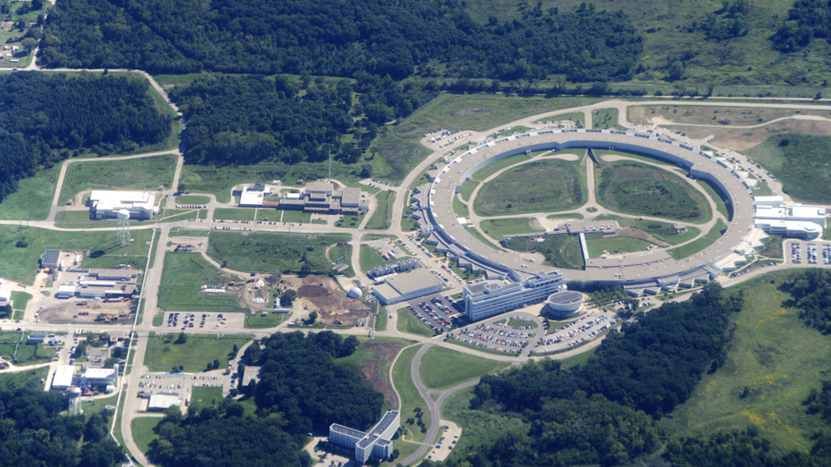 An aerial photograph of Argonne Labs.