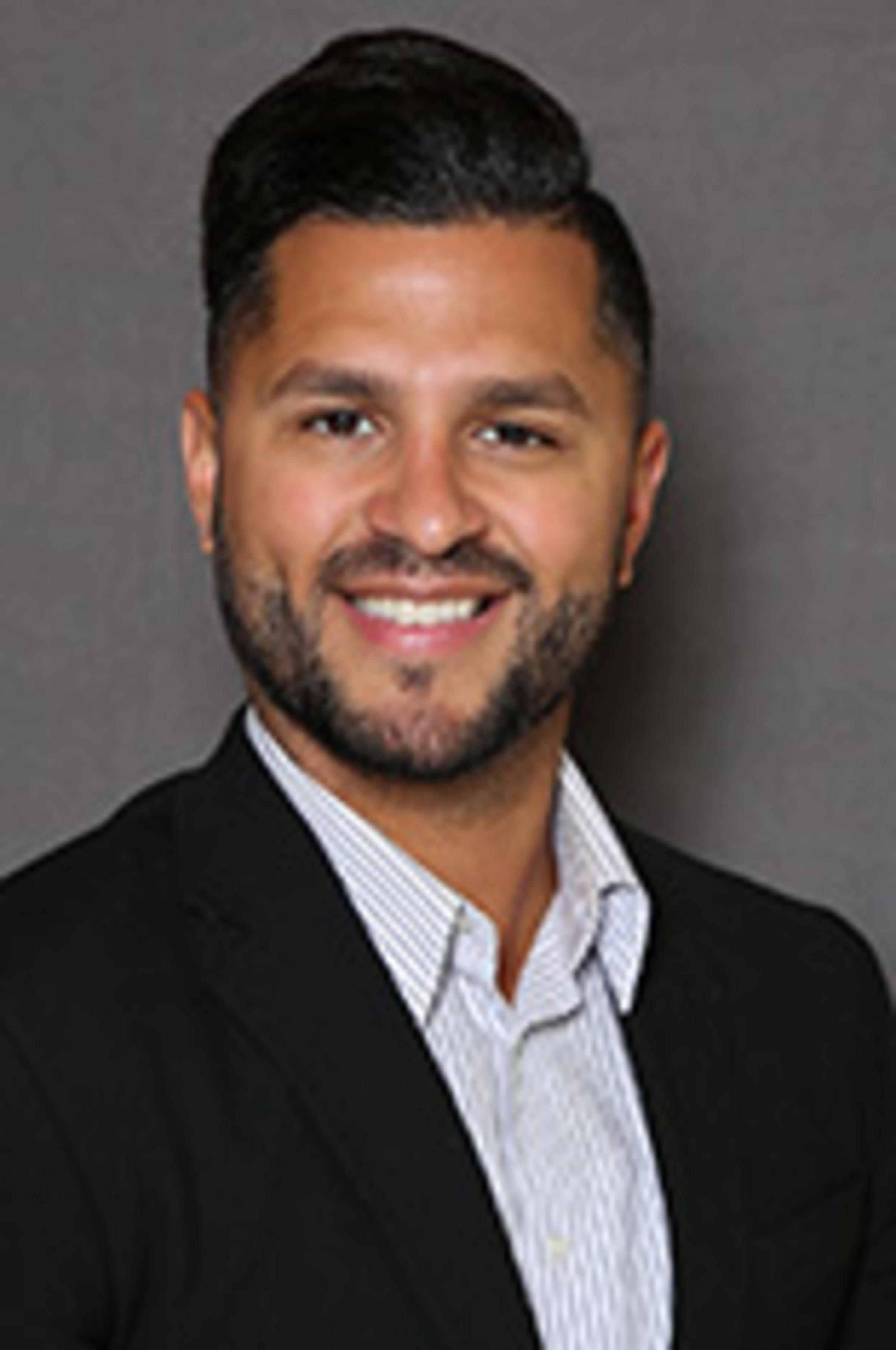 Alex Semidey Headshot