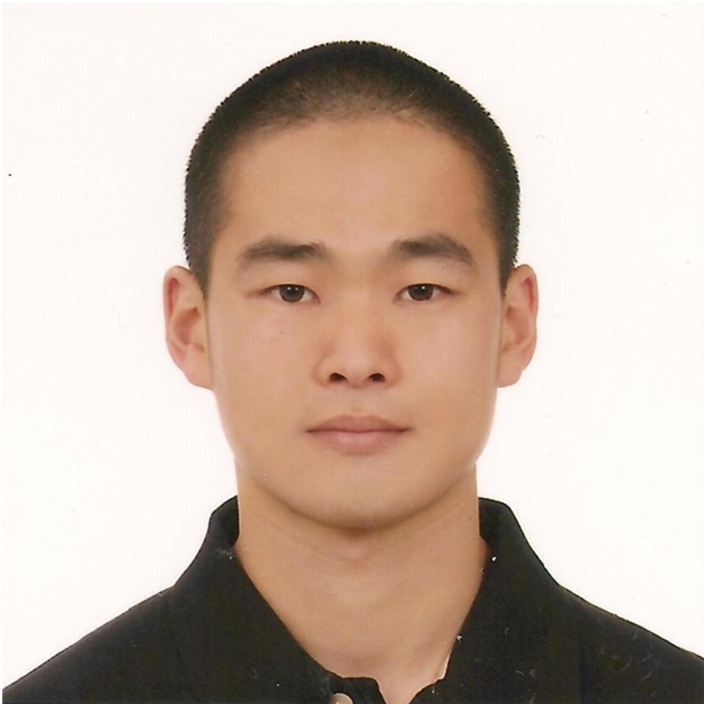 Professional headshot of Stevens professor Rod Kim.