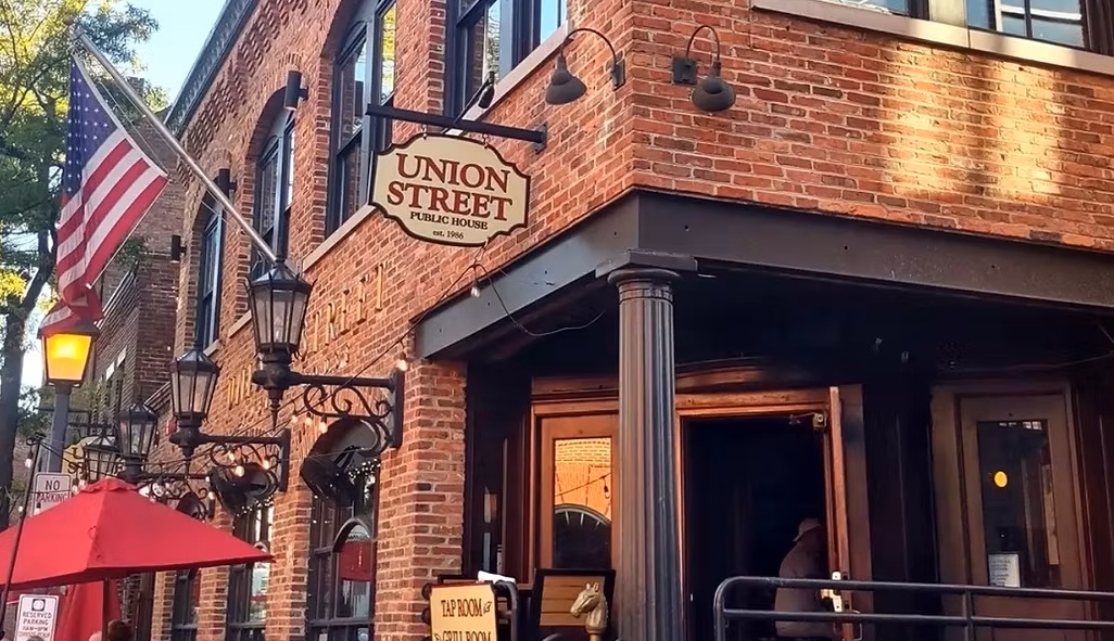 Exterior of brick building Union Street Public House in Washington, DC