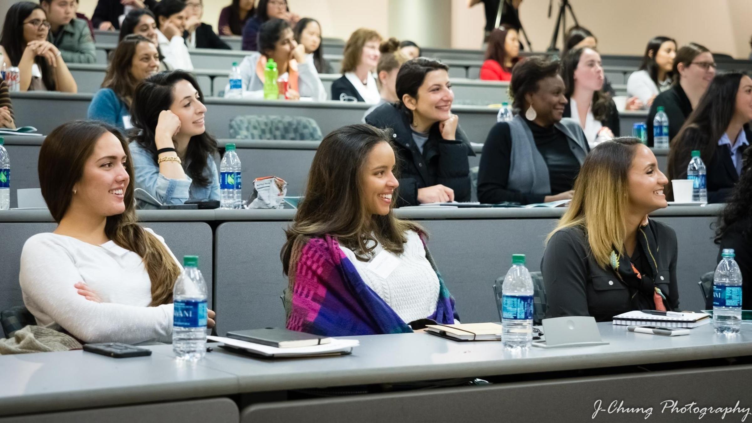 Lore-El students in lecture classroom