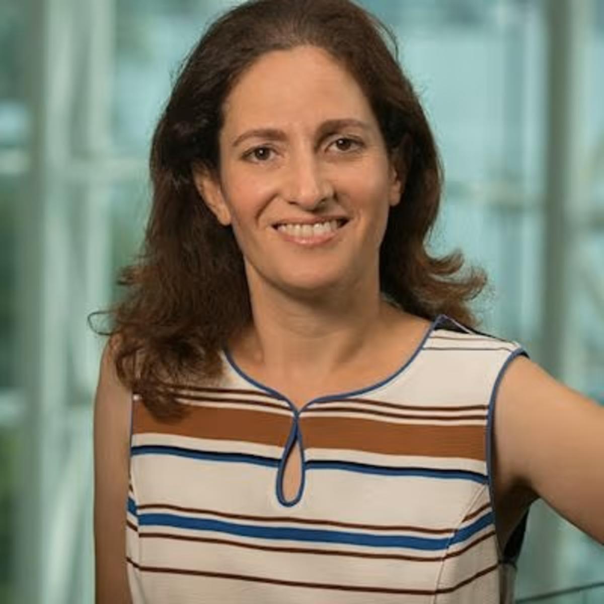 Joelle Saad-Lessler headshot