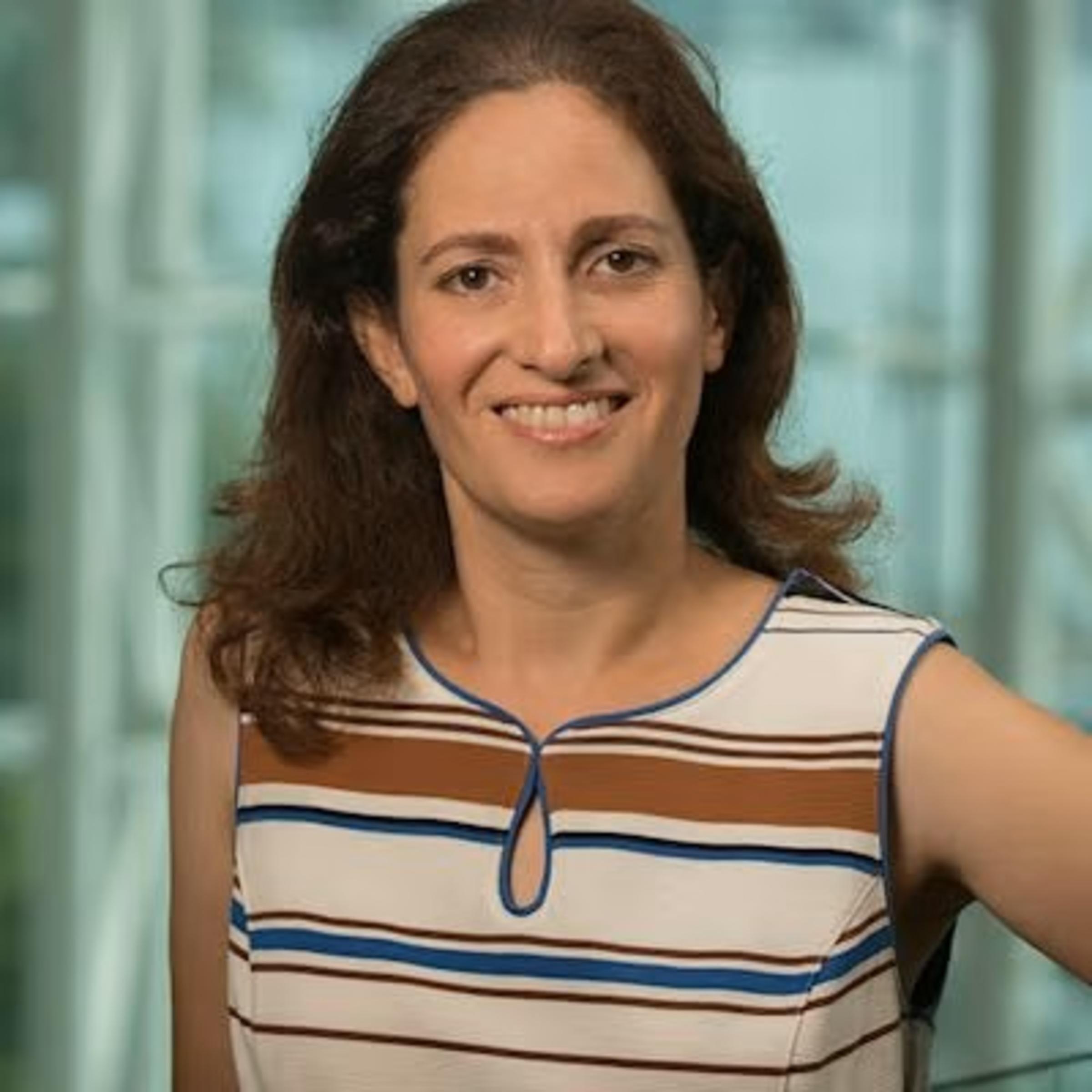 Joelle Saad-Lessler headshot