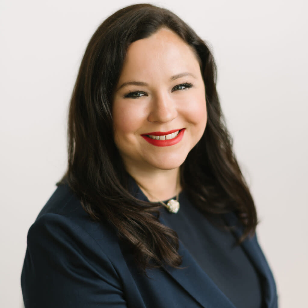 Headshot of Jennifer Schell