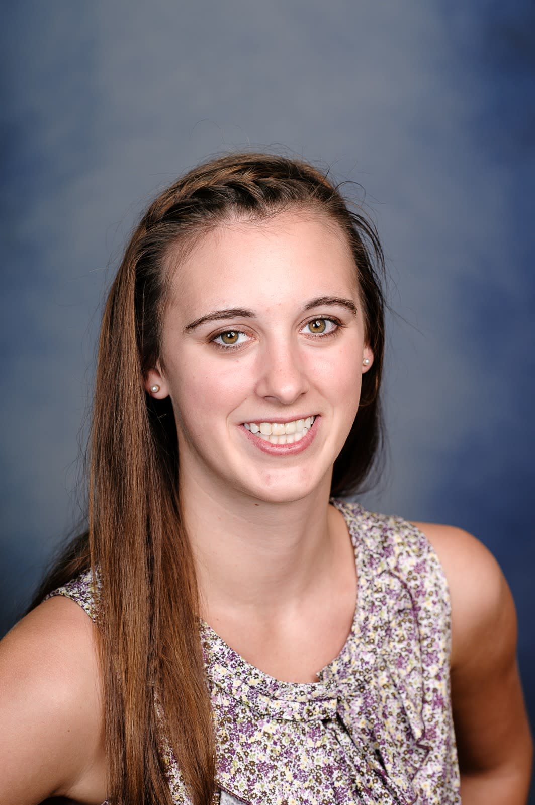 Brittany Geyer ’15 headshot from college