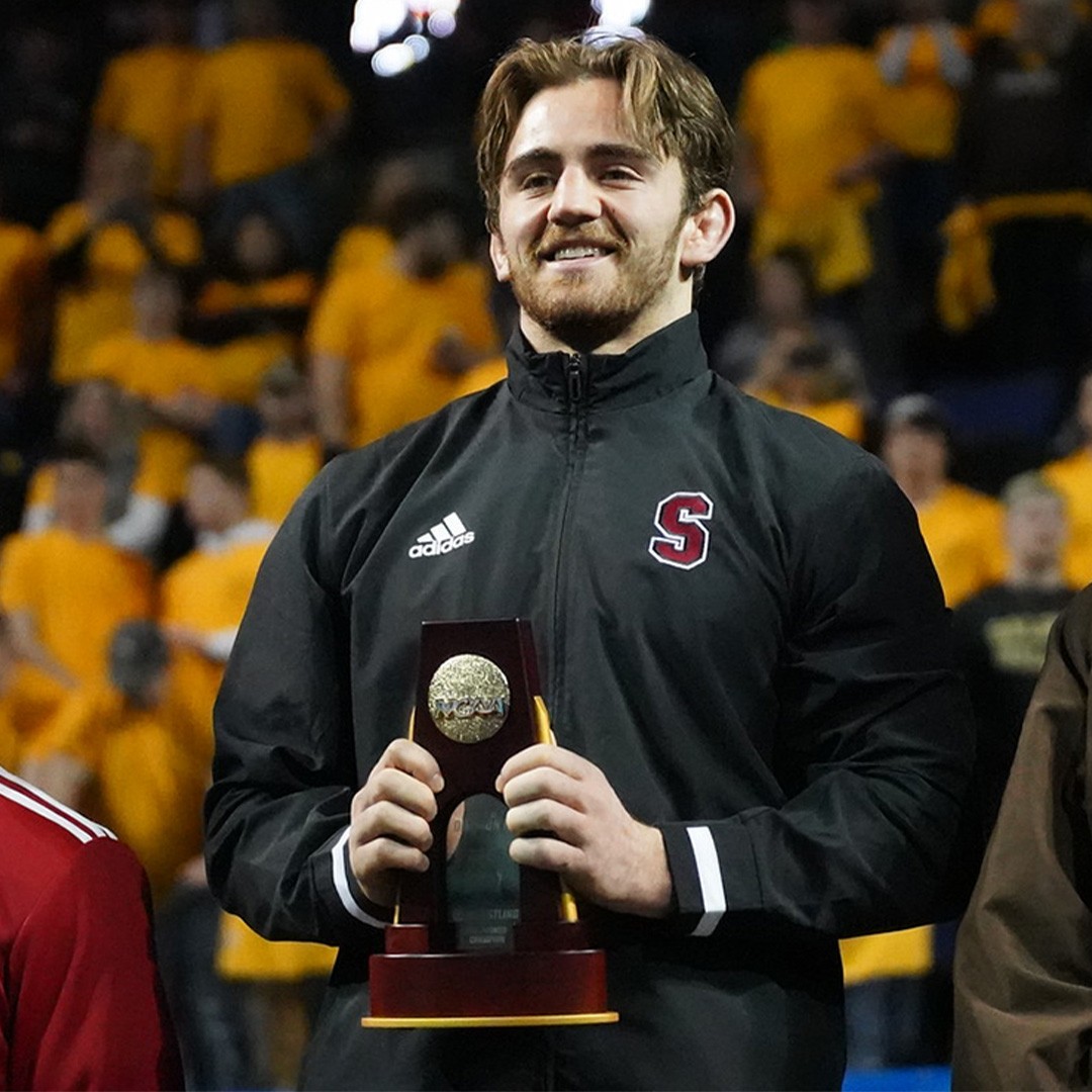 Brett Kaliner receiving his national wrestling award