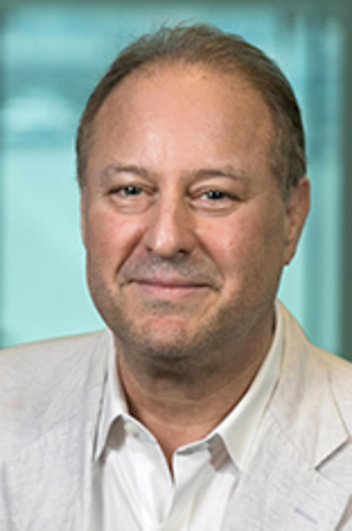 Headshot of Dr. Kaufman