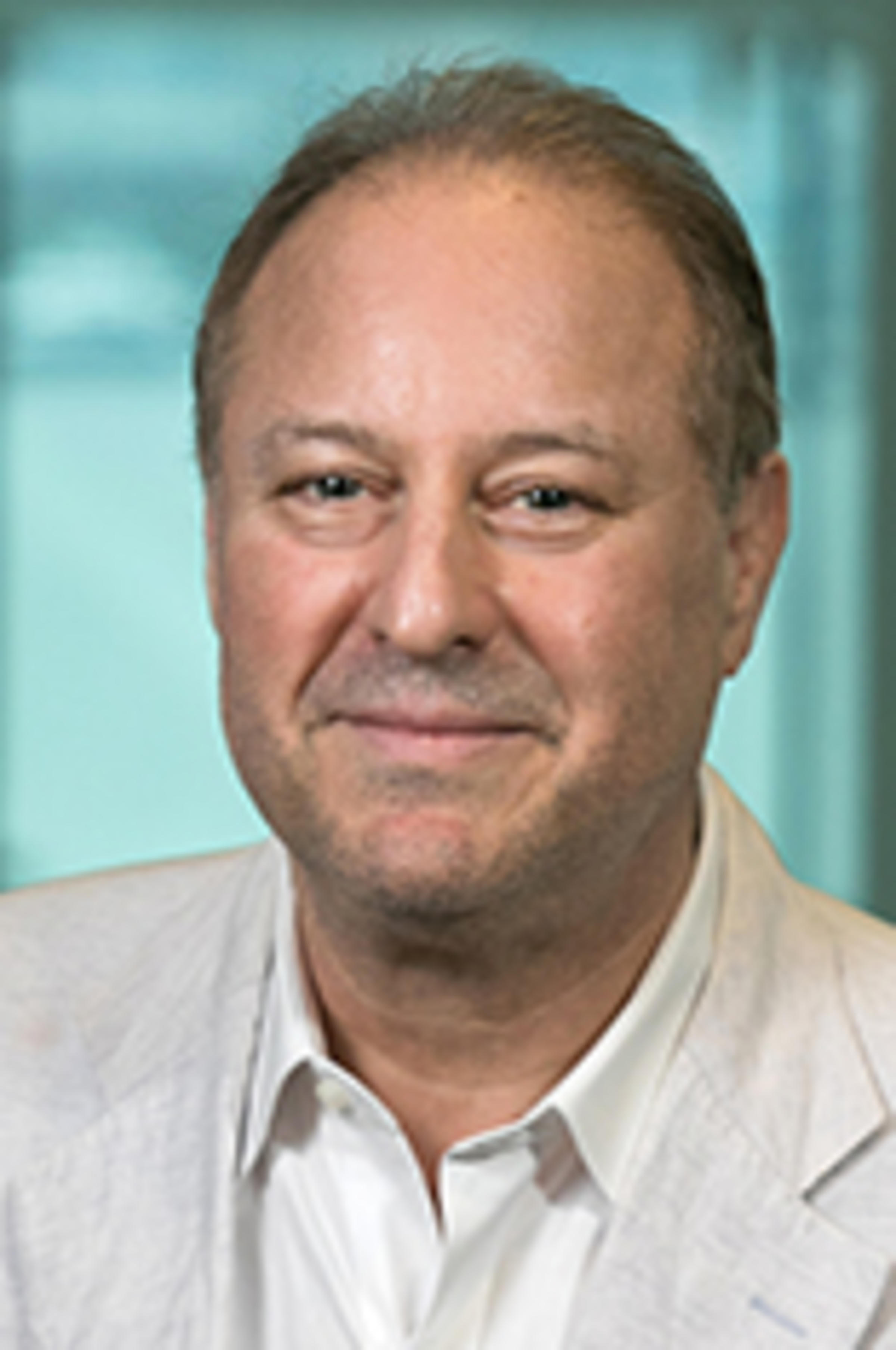 Headshot of Dr. Kaufman