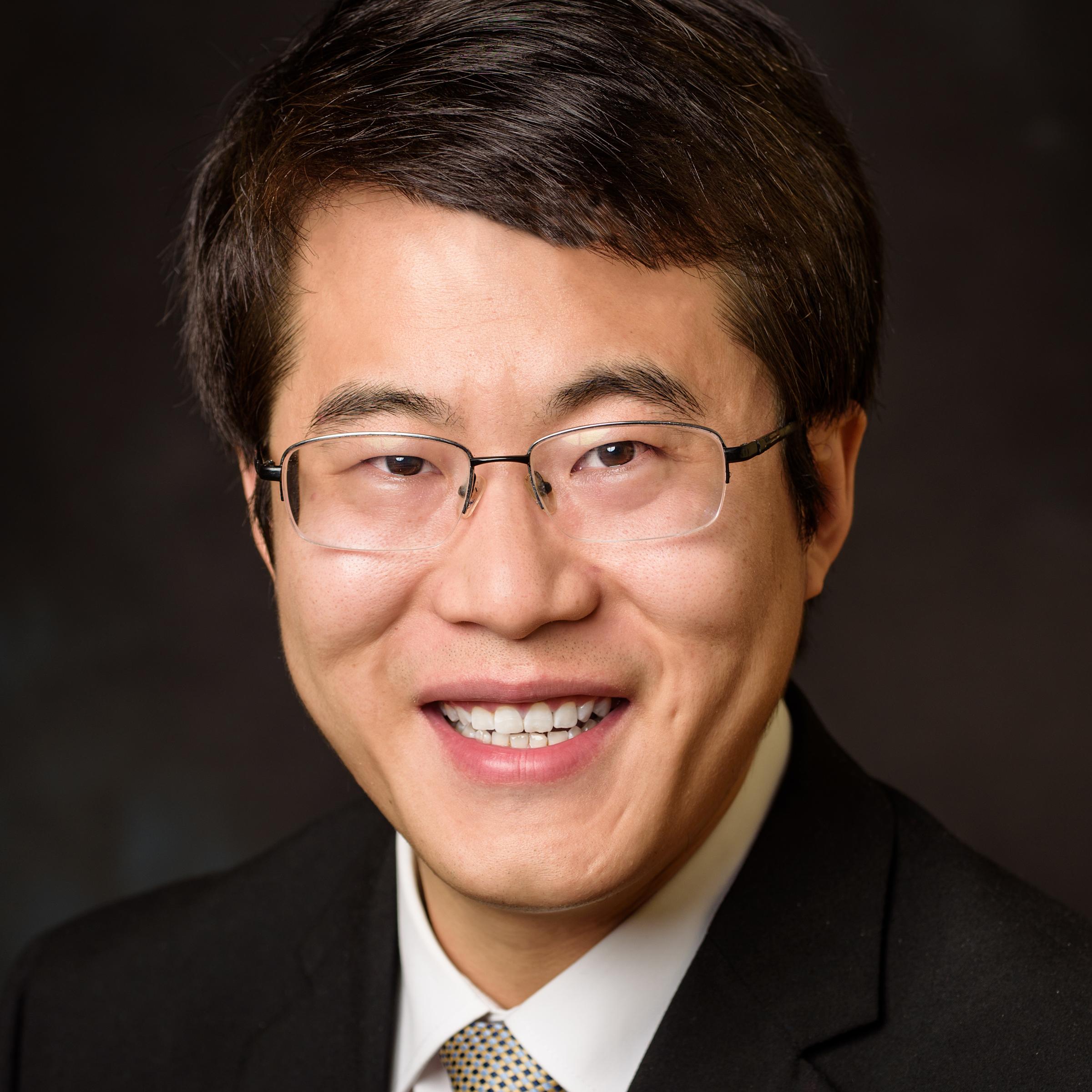 A portrait of Yi Bao.