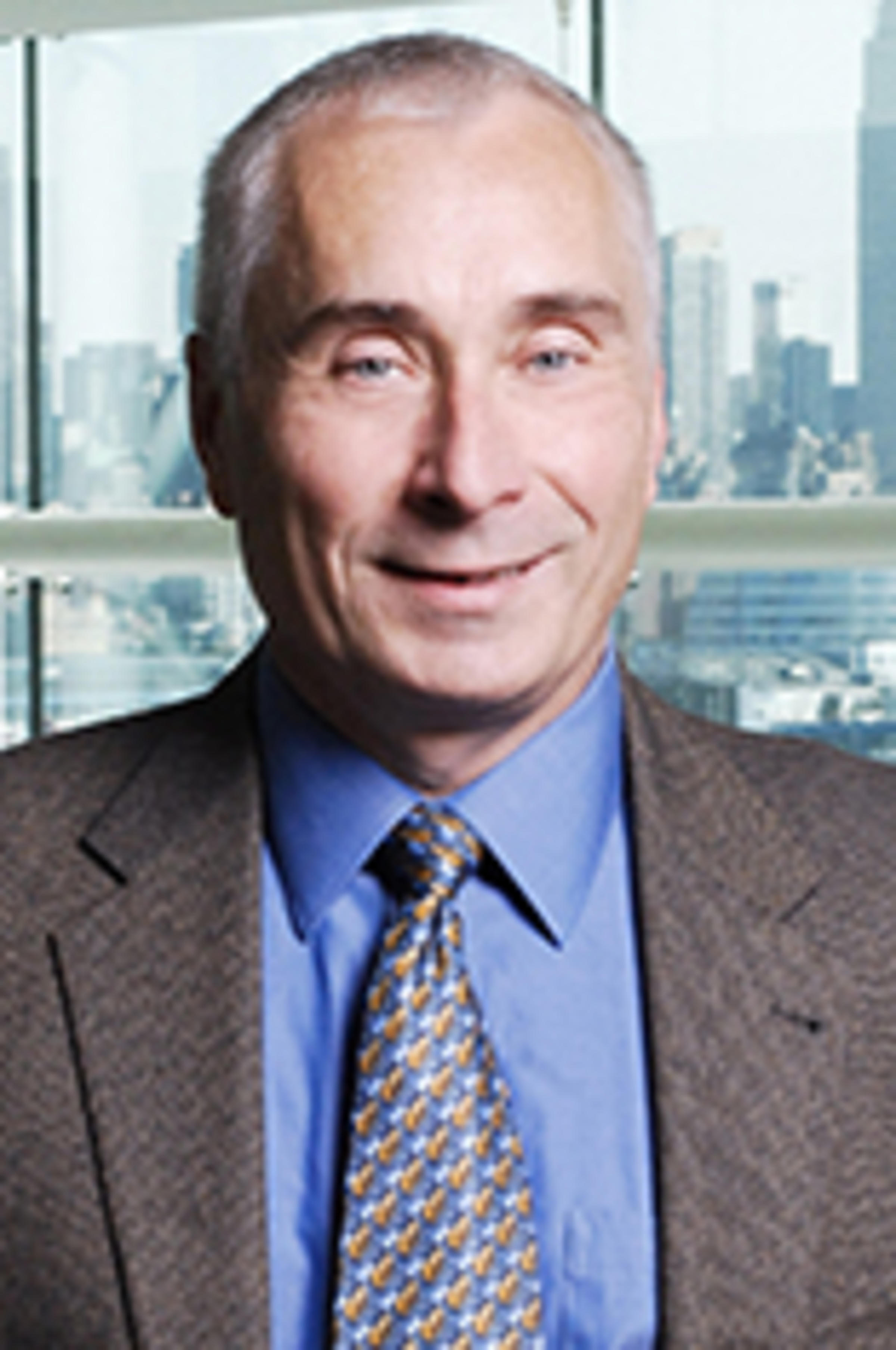 Headshot of Dr. Christopher Asakiewicz