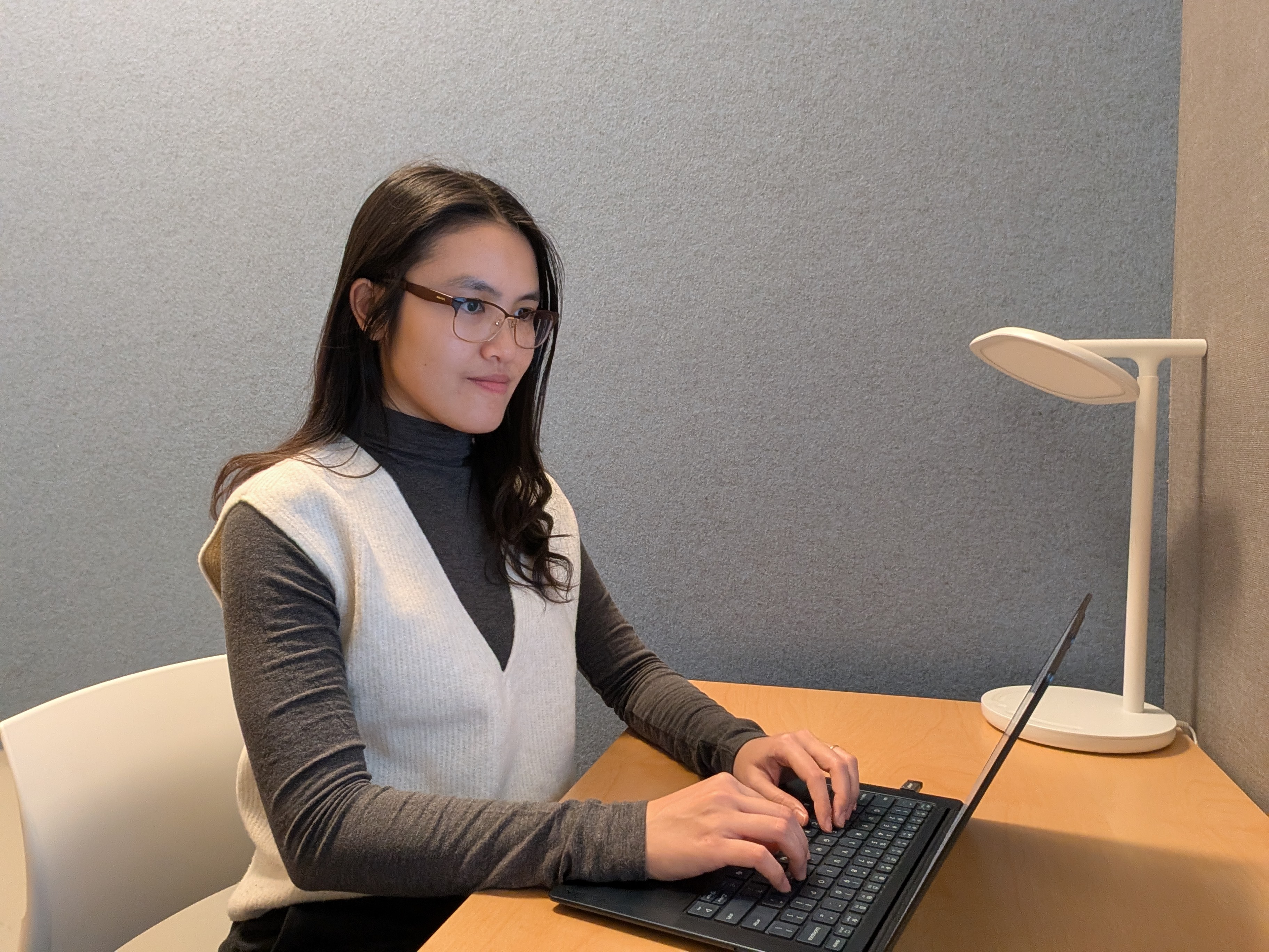 Can Generative Chatbots that Err be Trusted Teachers?