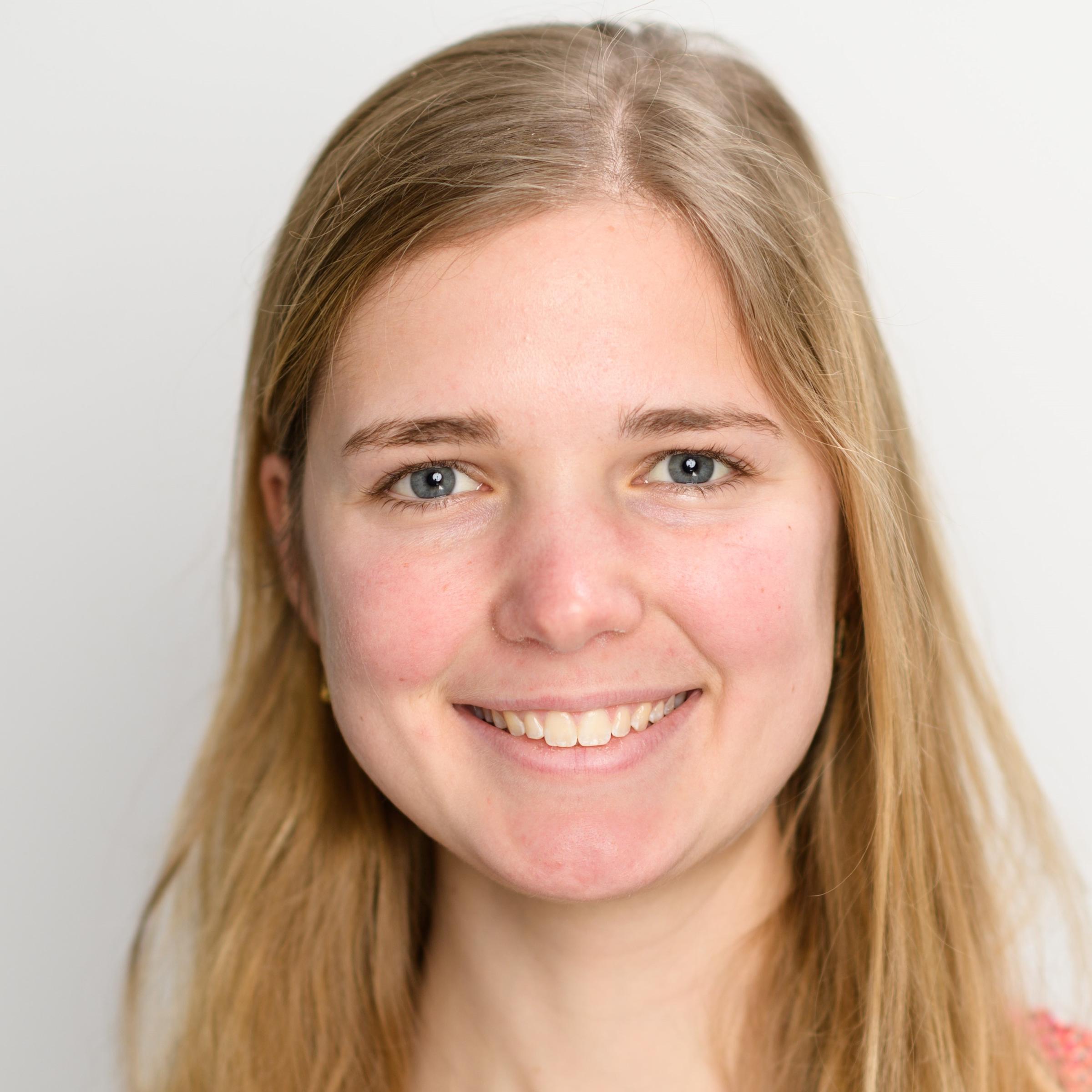 Victoria Stabile Headshot