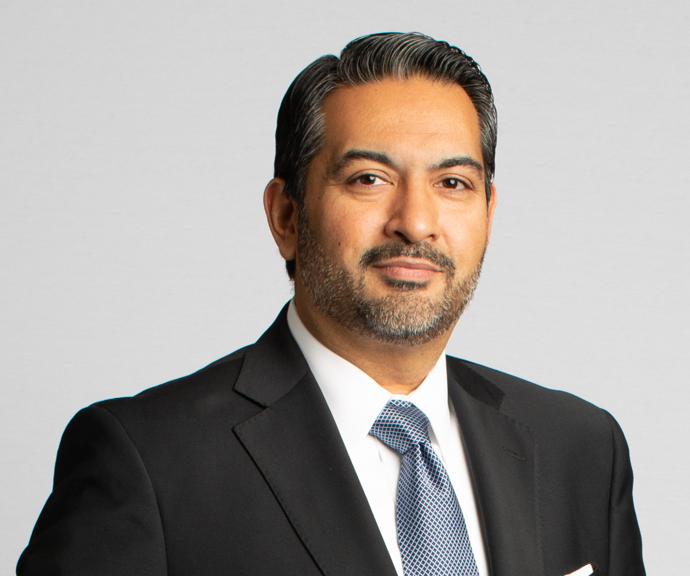 Zeeshan Sheikh headshot