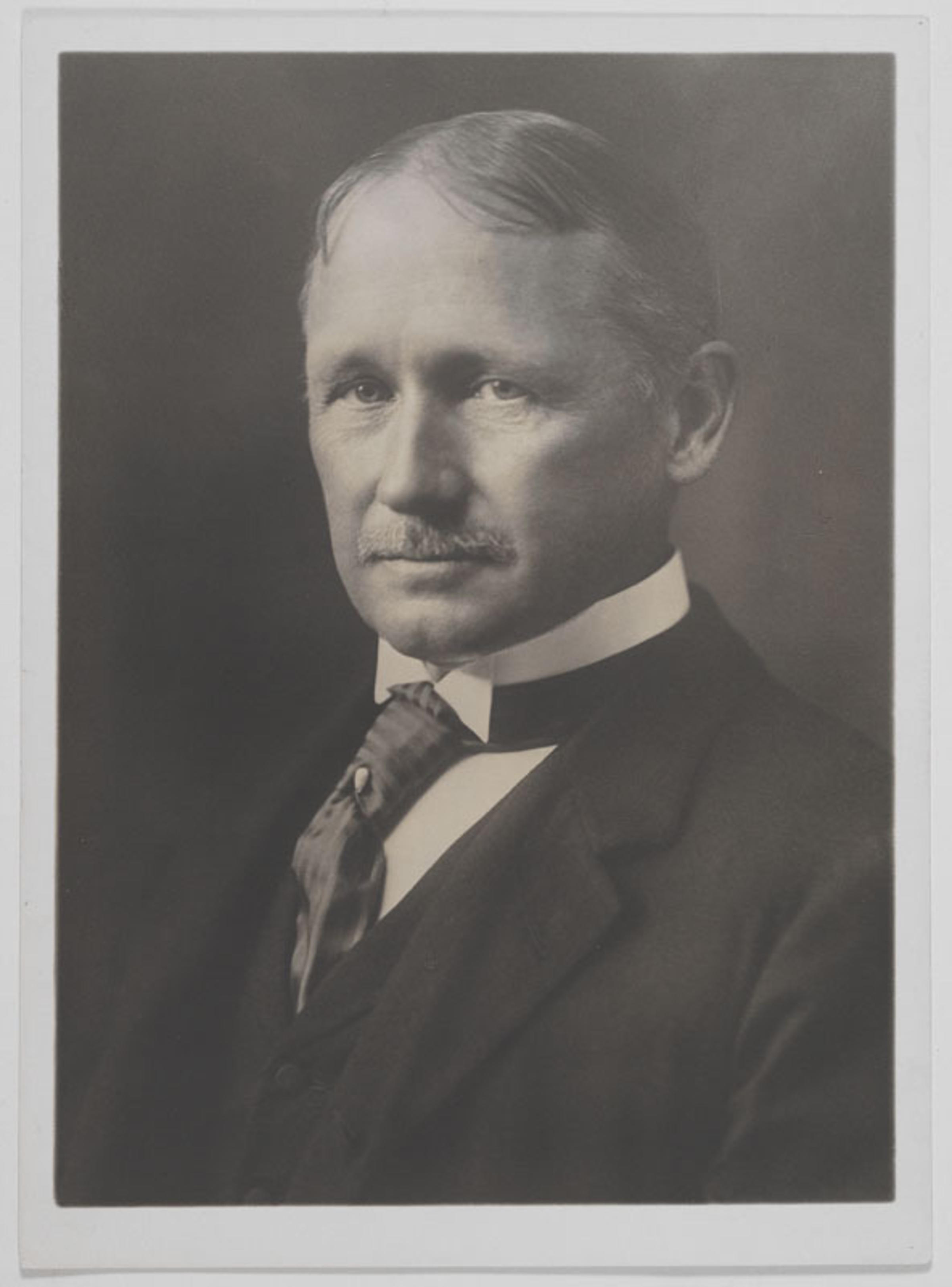 5243ce85507a6f3bf24bb54d5586d9cf