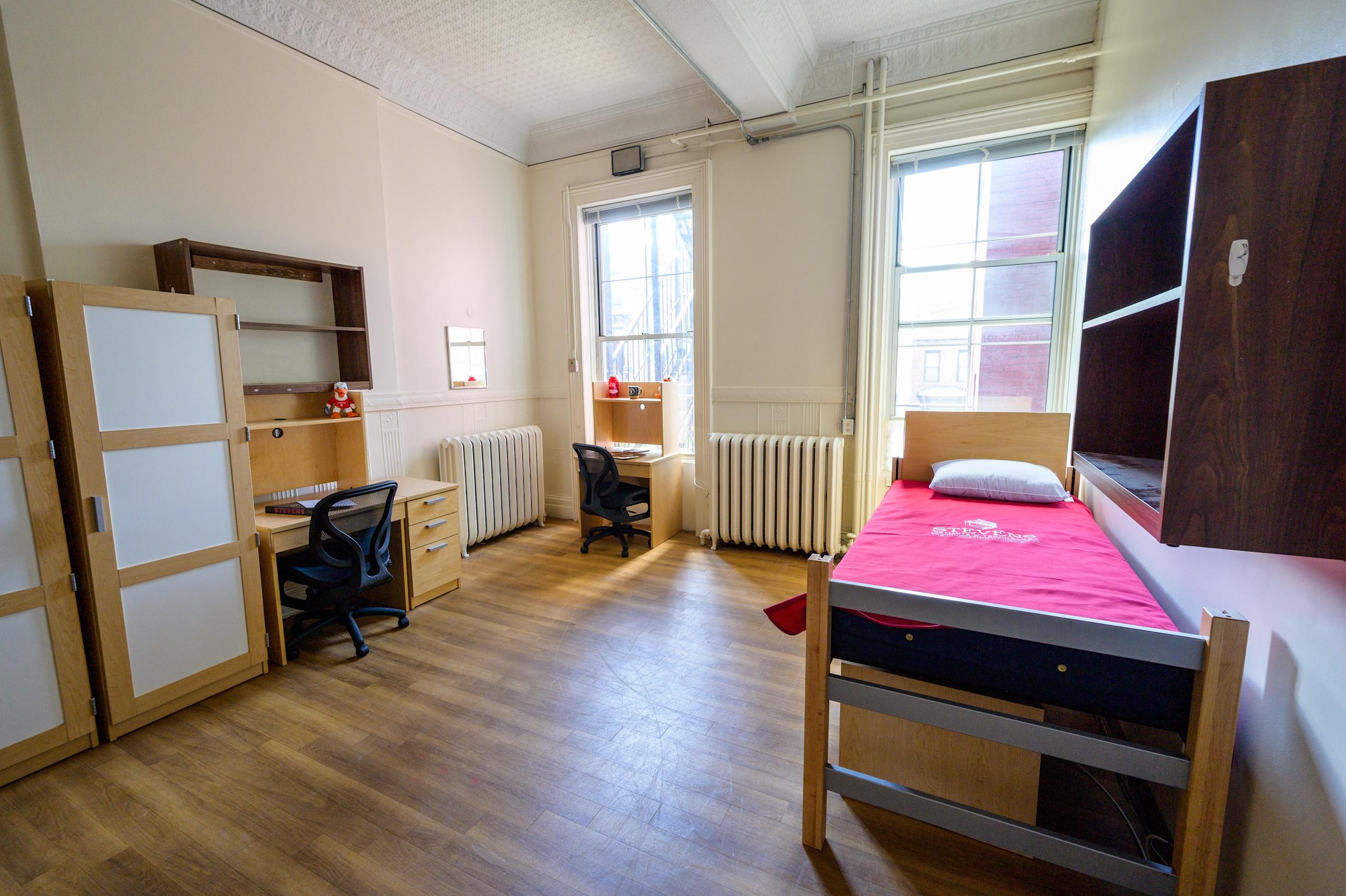 1036 Park Avenue Triple Room